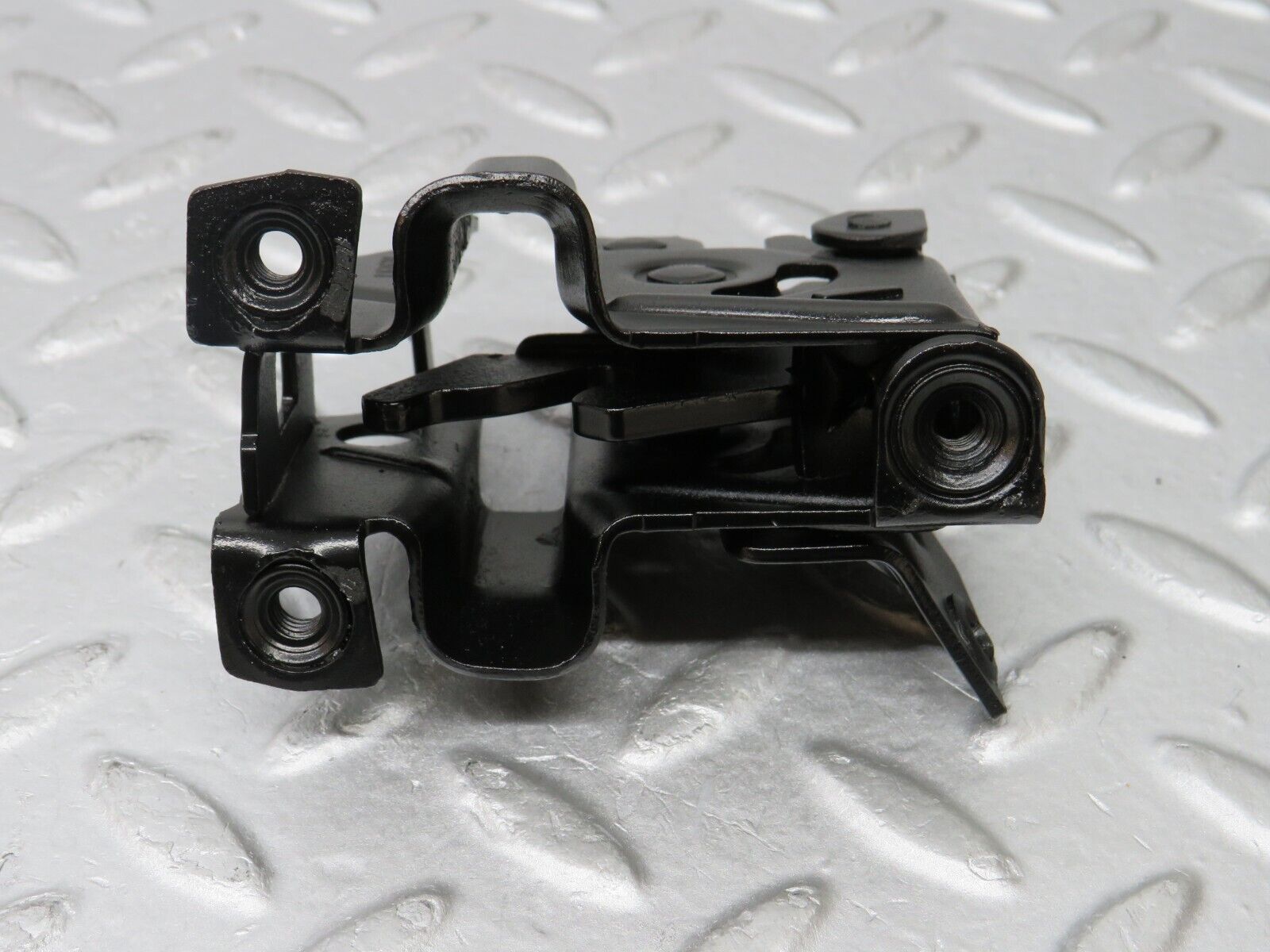 36112 Mercedes-Benz W126 420SE Bonnet Lock Catch Right Side 1268801260