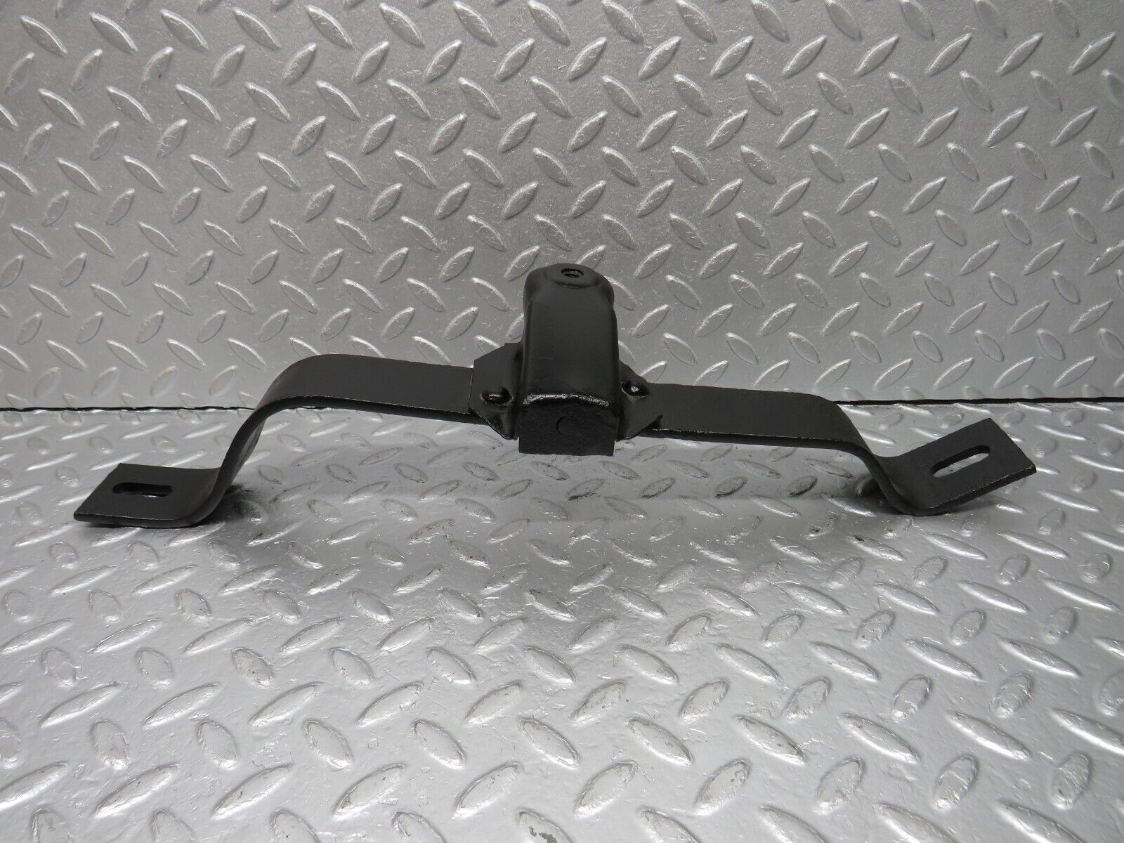 40393 Mercedes-Benz W110 230 Rear Left Bumper Bracket