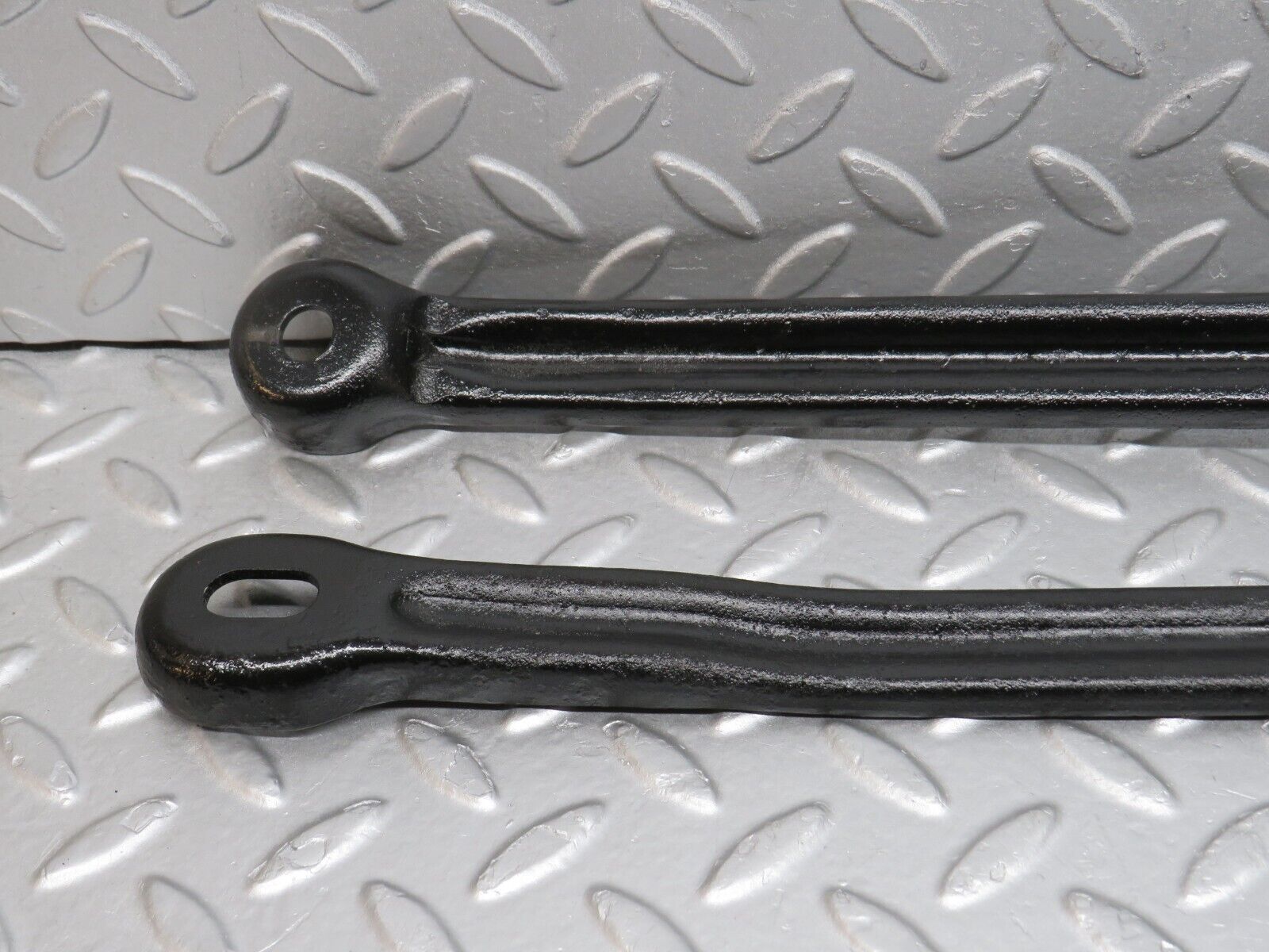 38582 Mercedes-Benz R129 280SL Coupe Front Suspension Anti Roll Bar Support Bar 2x