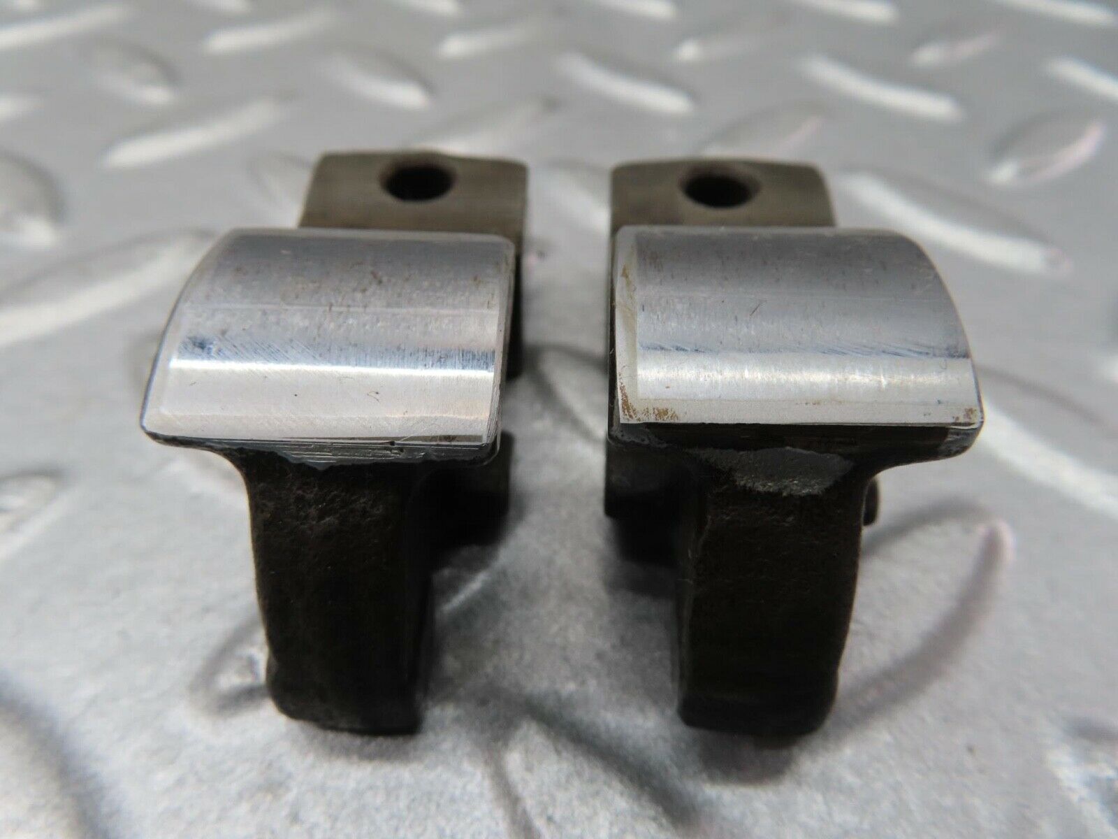 16750 Mercedes-Benz C107 380SLC Valve Rocker Arm