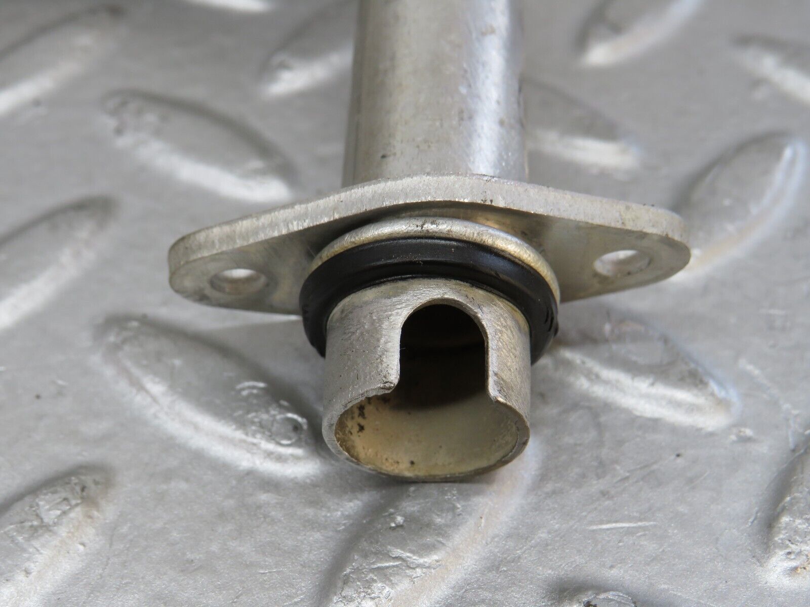 36748 Mercedes-Benz W201 190E 2.0L Heater Radiator Pipe