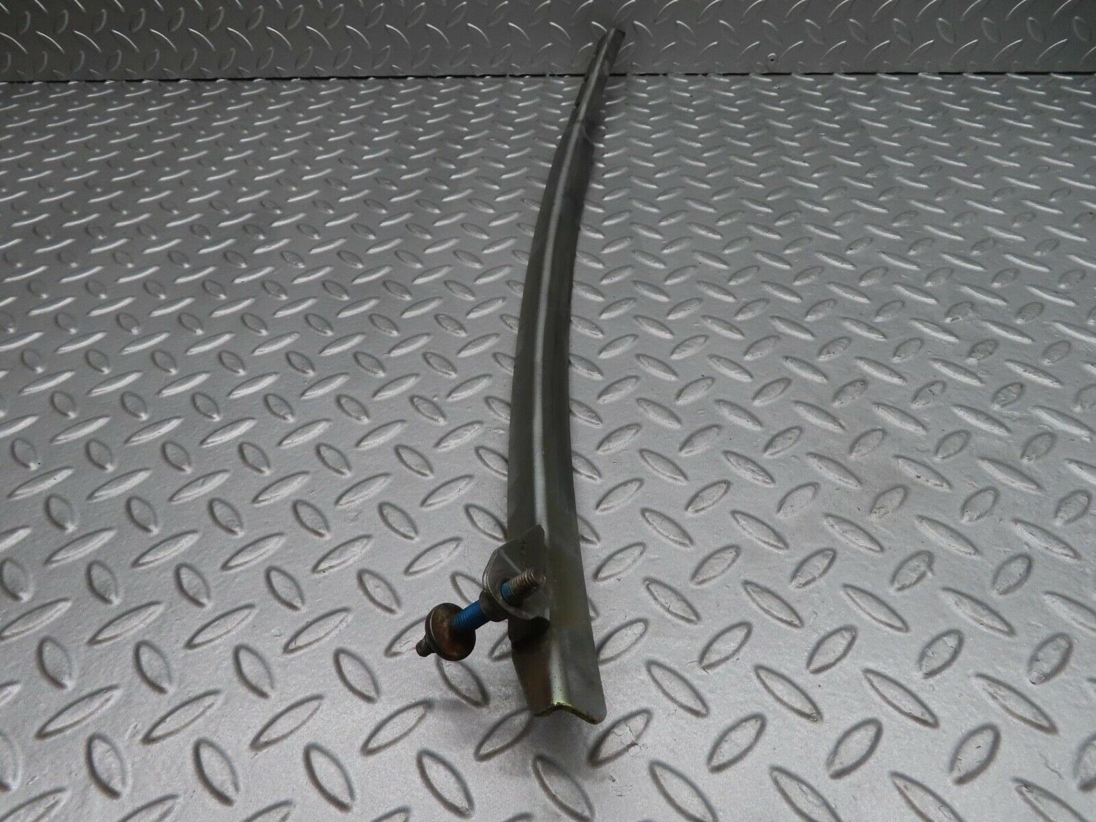 11986 Mercedes-Benz R129 300SL Coupe Front Right Window Channel