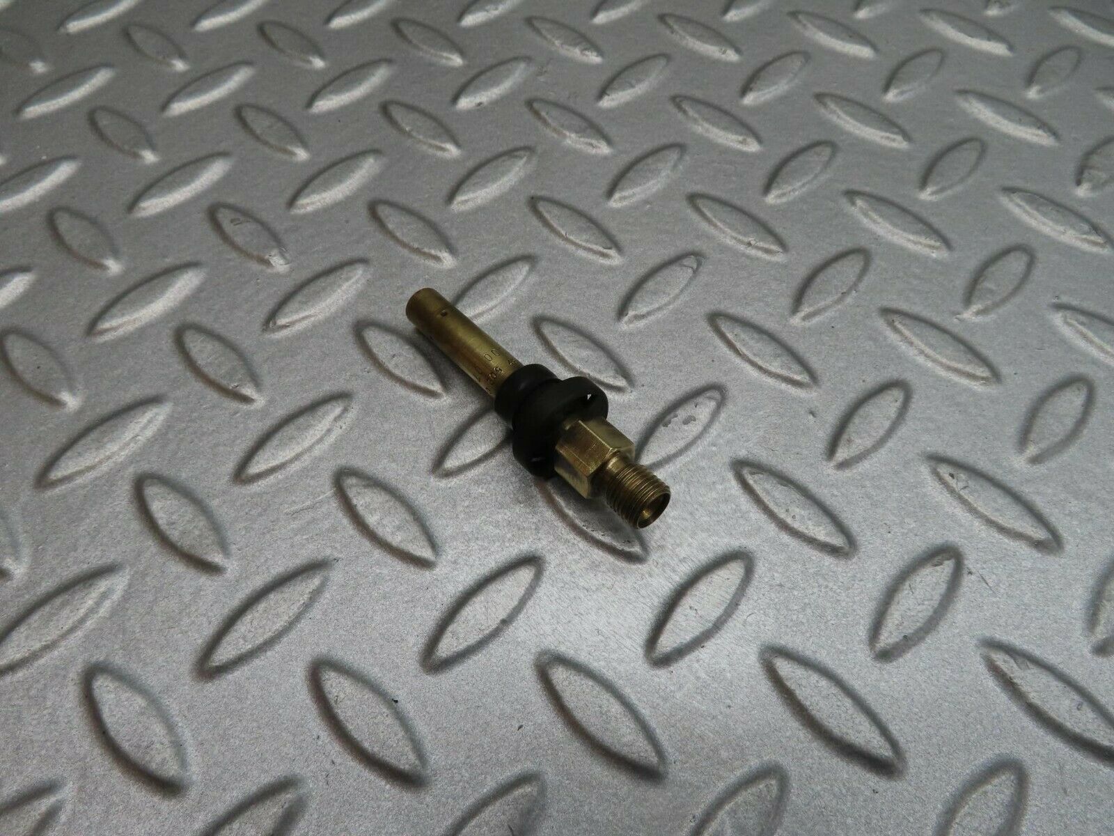 12173 Mercedes-Benz R129 300SL Coupe Fuel Injector 0437502054