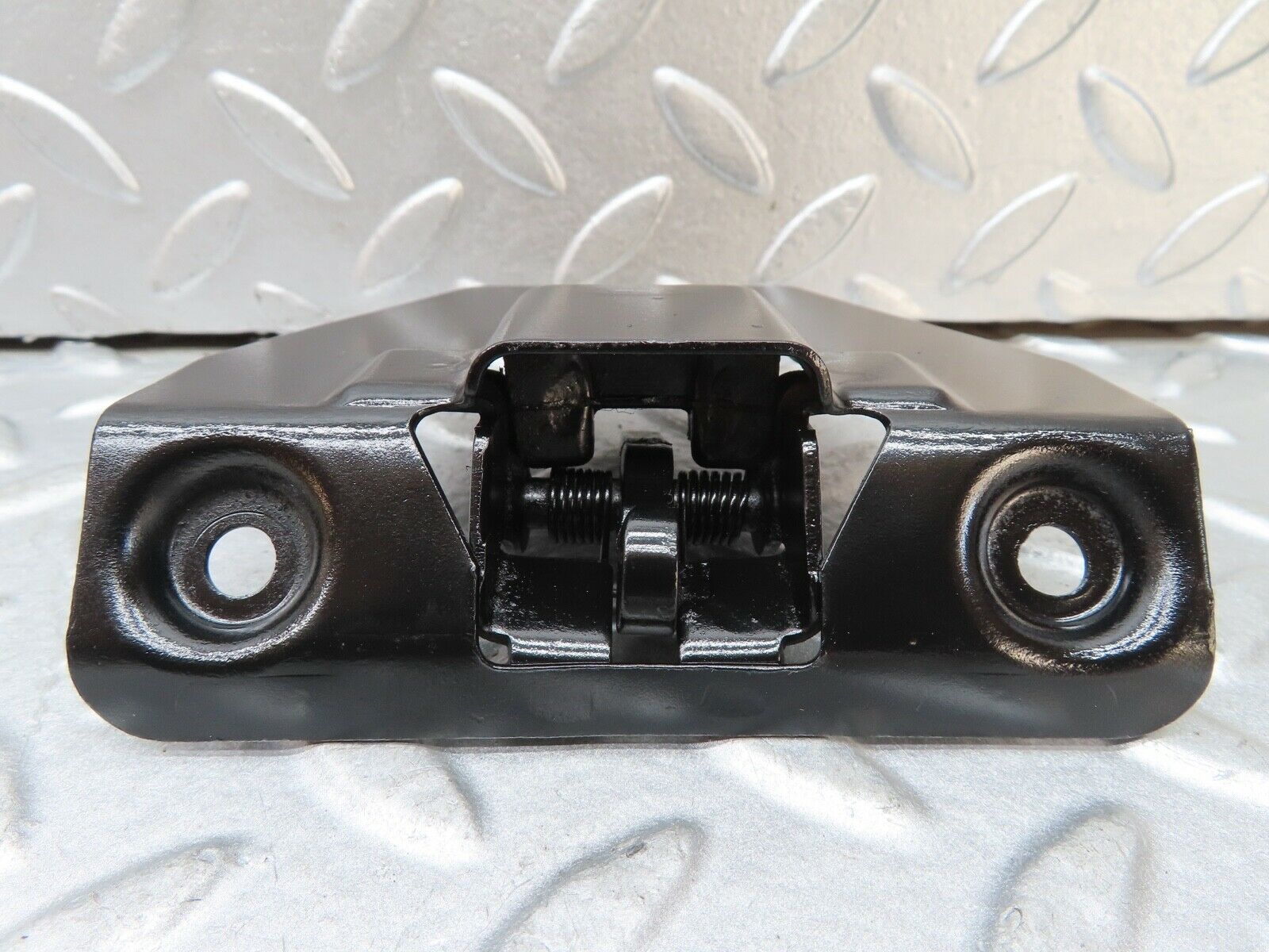 17610 Mercedes-Benz W116 450SEL Trunk Boot Lock Latch 1137500285