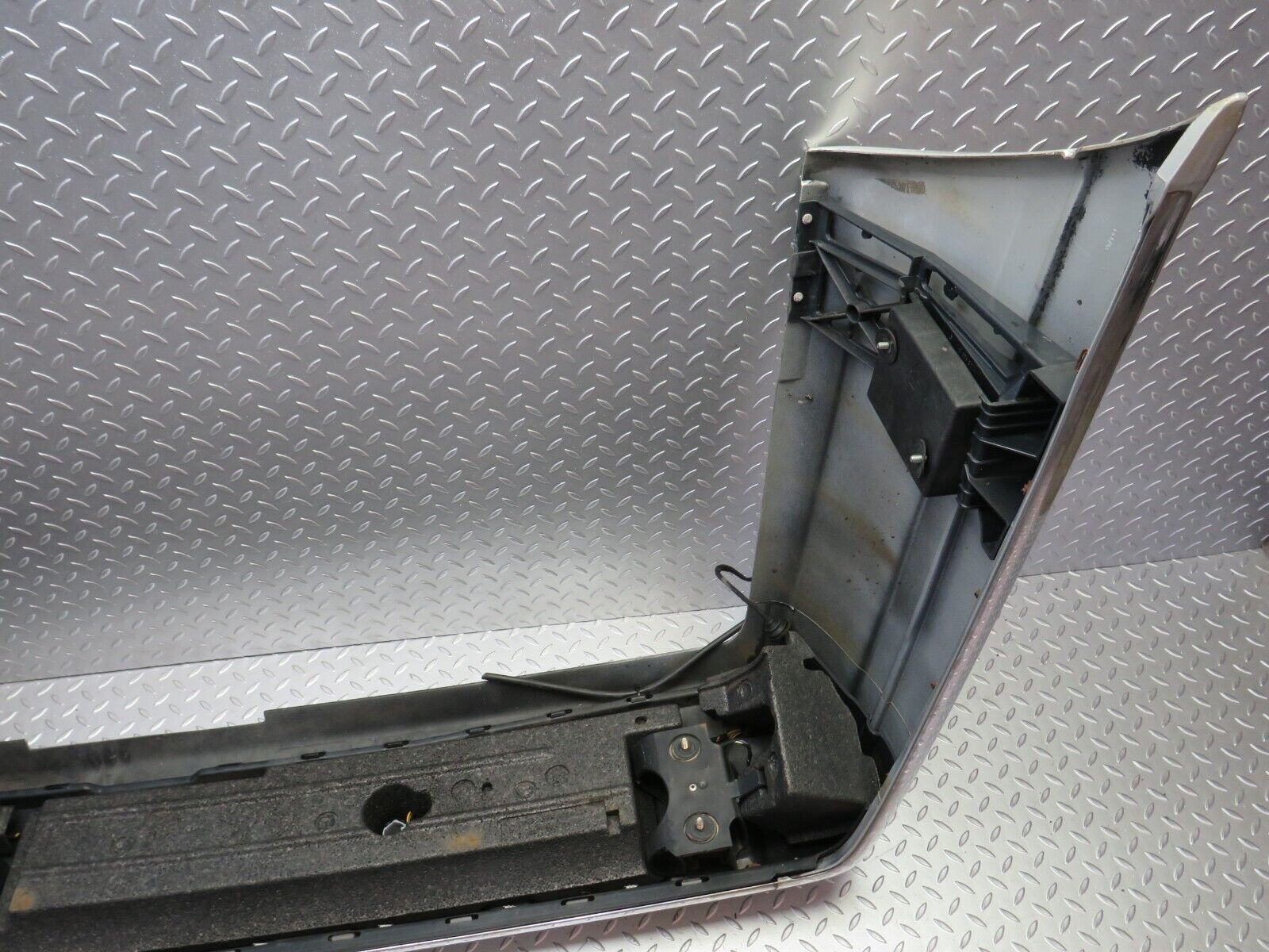 24827 Mercedes-Benz W140 S320 Rear Bumper