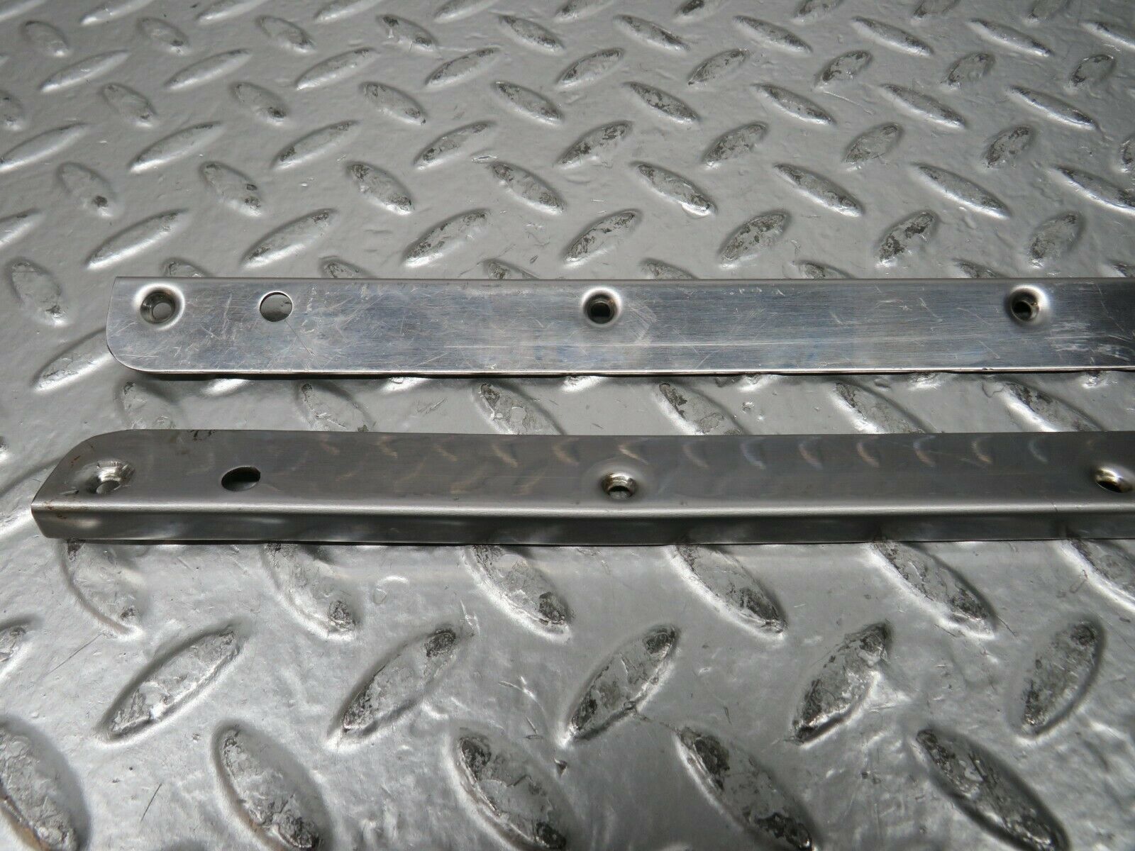 23219 Mercedes-Benz W116 350SE Sunroof Chrome Trim Set