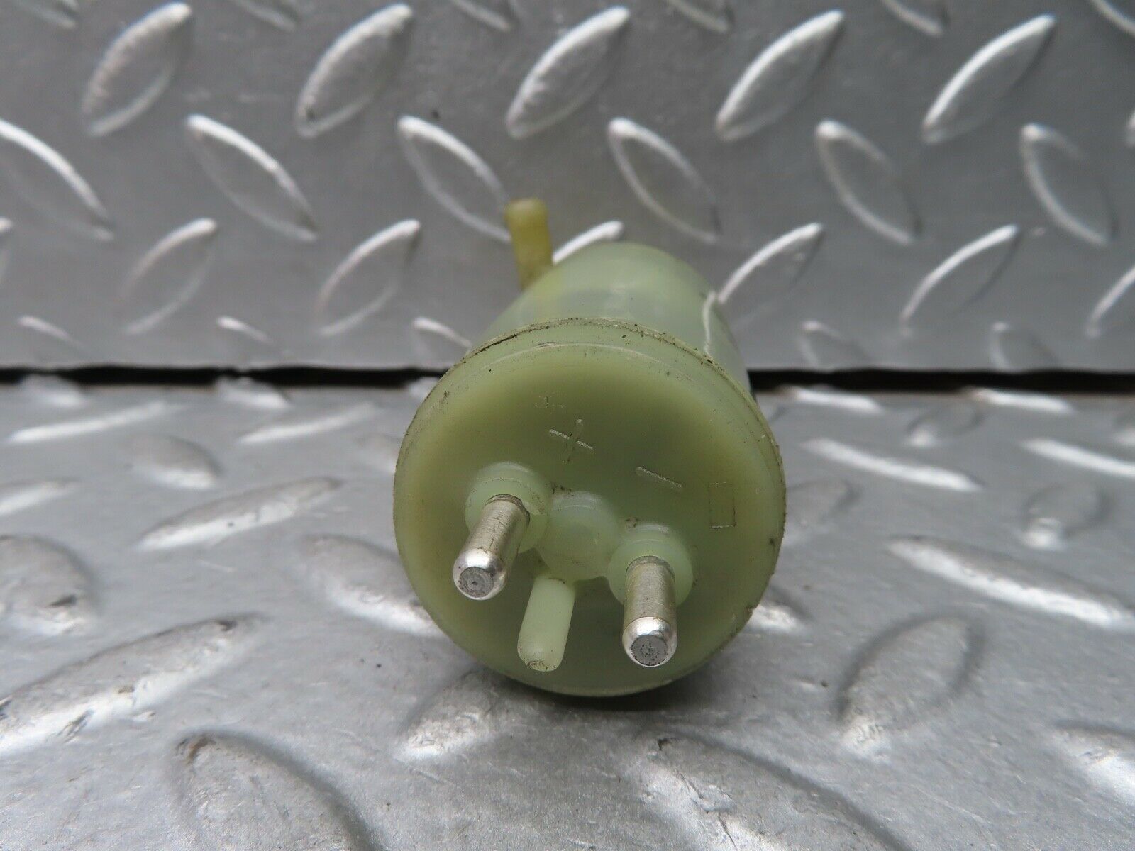 21679 Mercedes-Benz W126 300SE Windscreen Washer Pump 1248690321