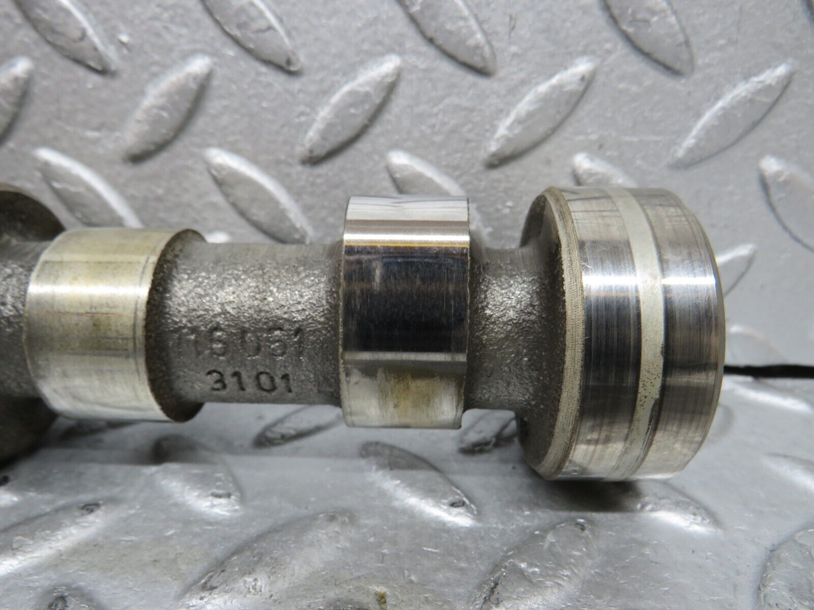 37632 Mercedes-Benz W109 300SEL Camshaft Right Side 1160513101