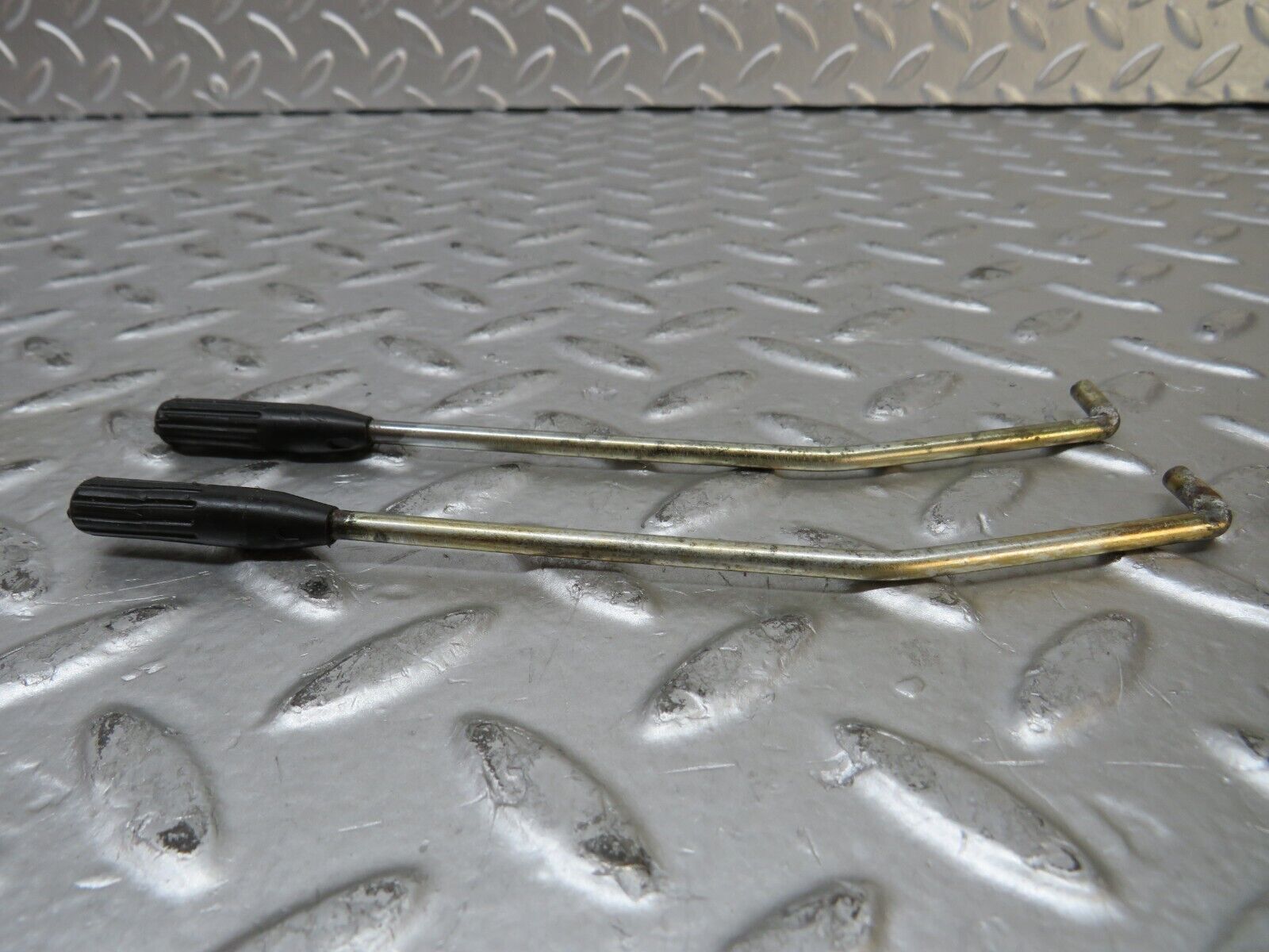 27691 Mercedes-Benz S124 300TE Wagon Door Lock Knob Pair