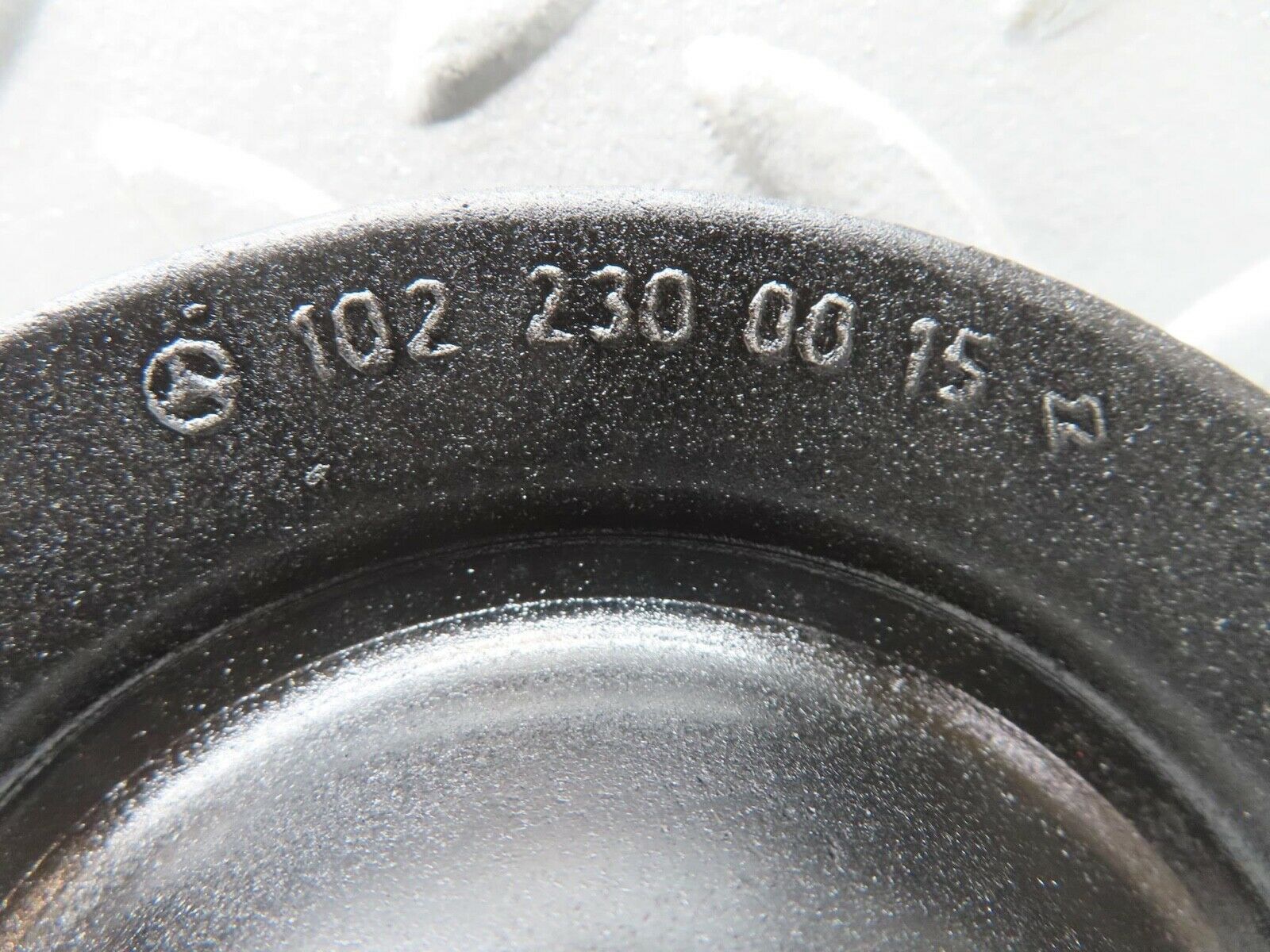 13618 Mercedes-Benz W123 200 Power Steering Pump Pulley 1022300015