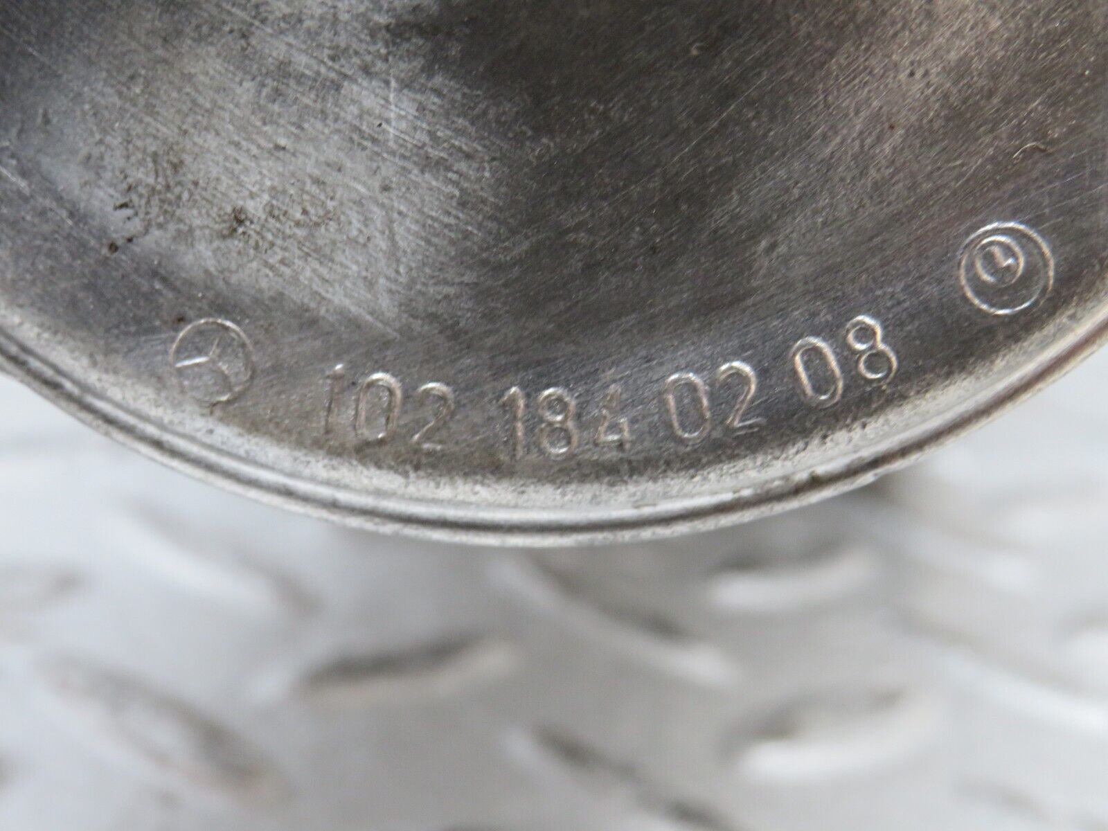 31969 Mercedes-Benz W123 230E Oil Filter Housing 1021800111