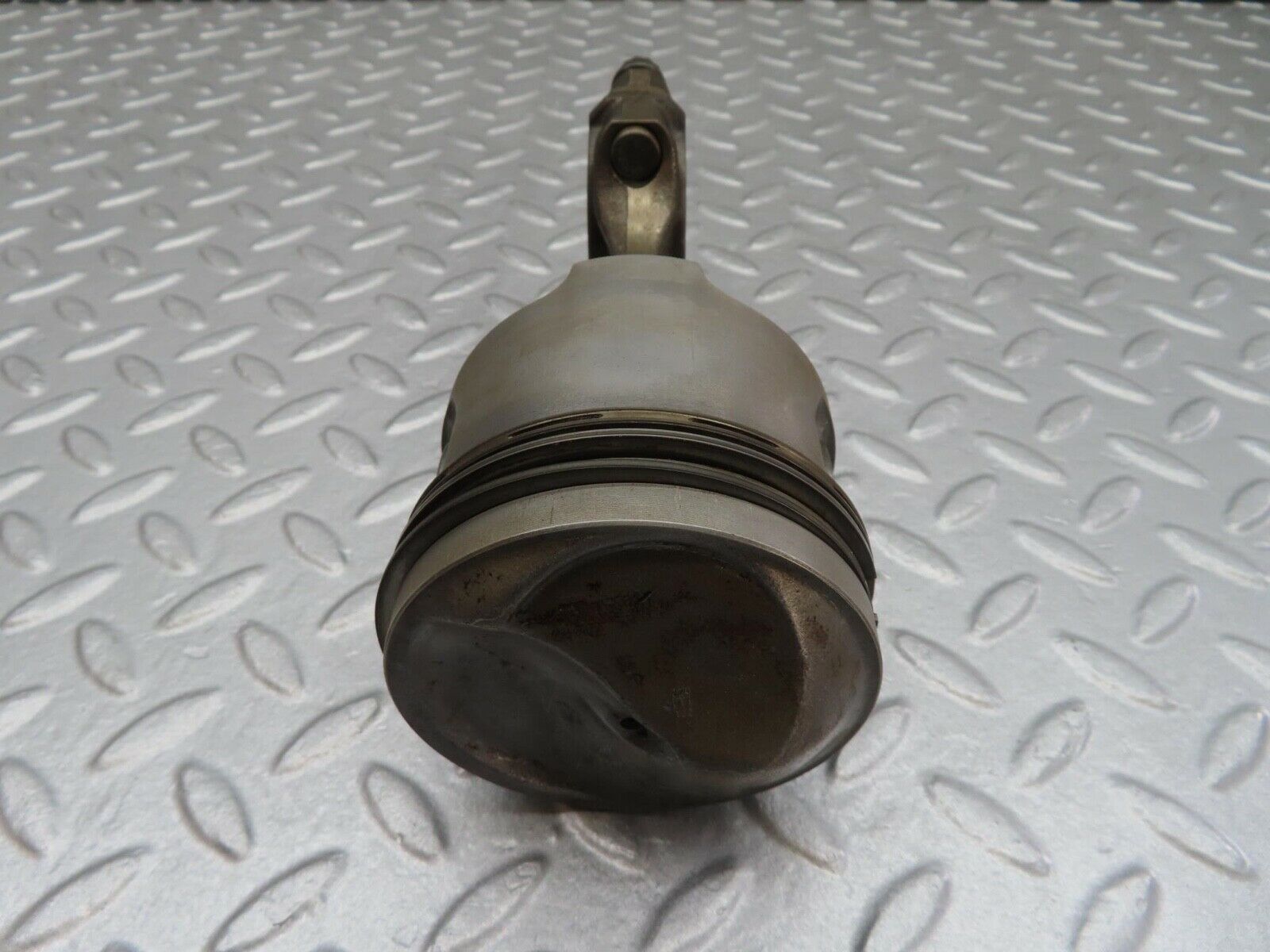 15982 Mercedes-Benz W123 280E Piston With Connecting Rod 85.975 mm