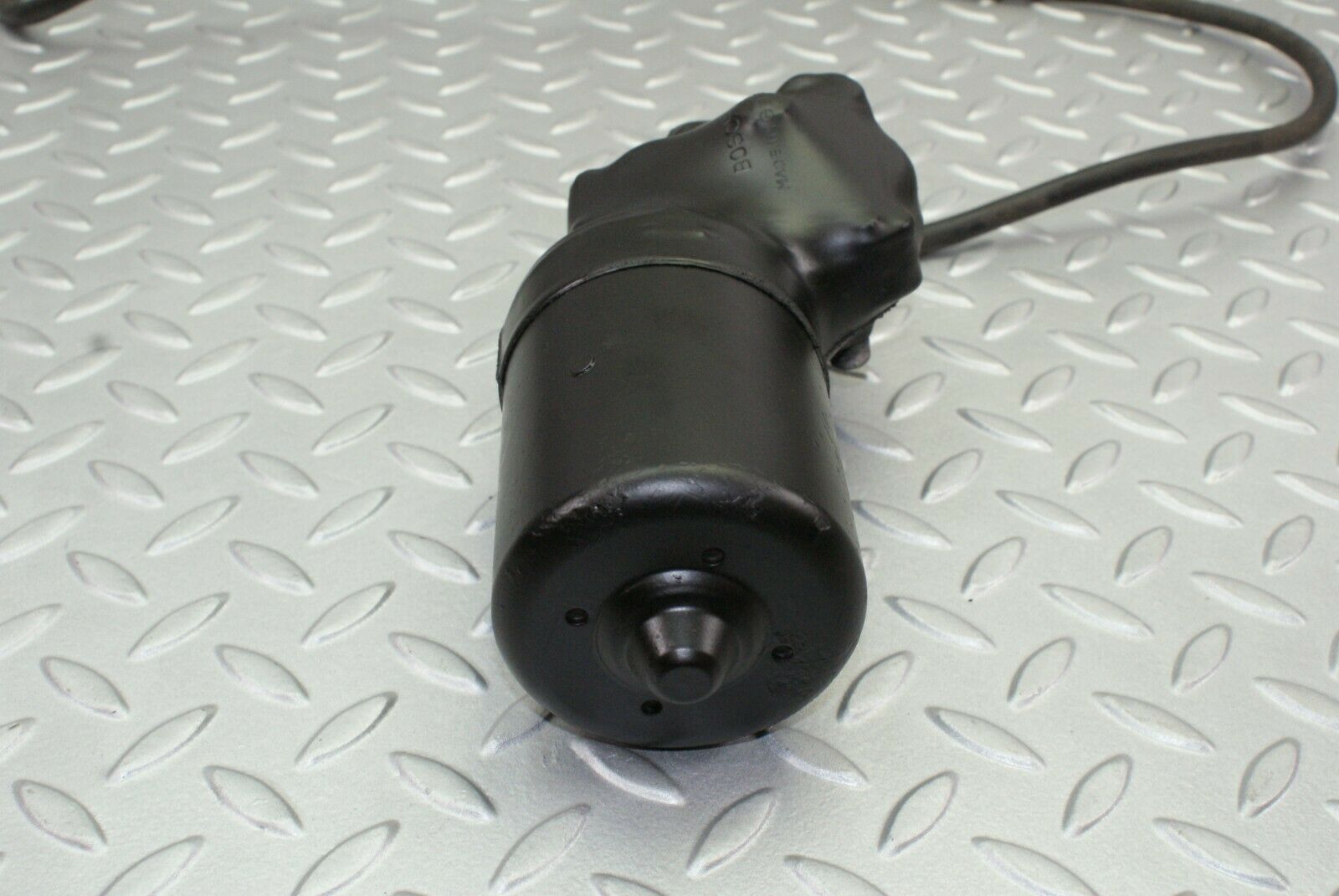 2654 Mercedes-Benz W116 350SE Wiper Motor Bosch 0390341065