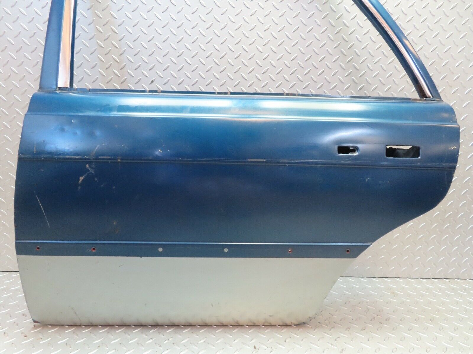 18811 Mercedes-Benz W116 Rear Left Door