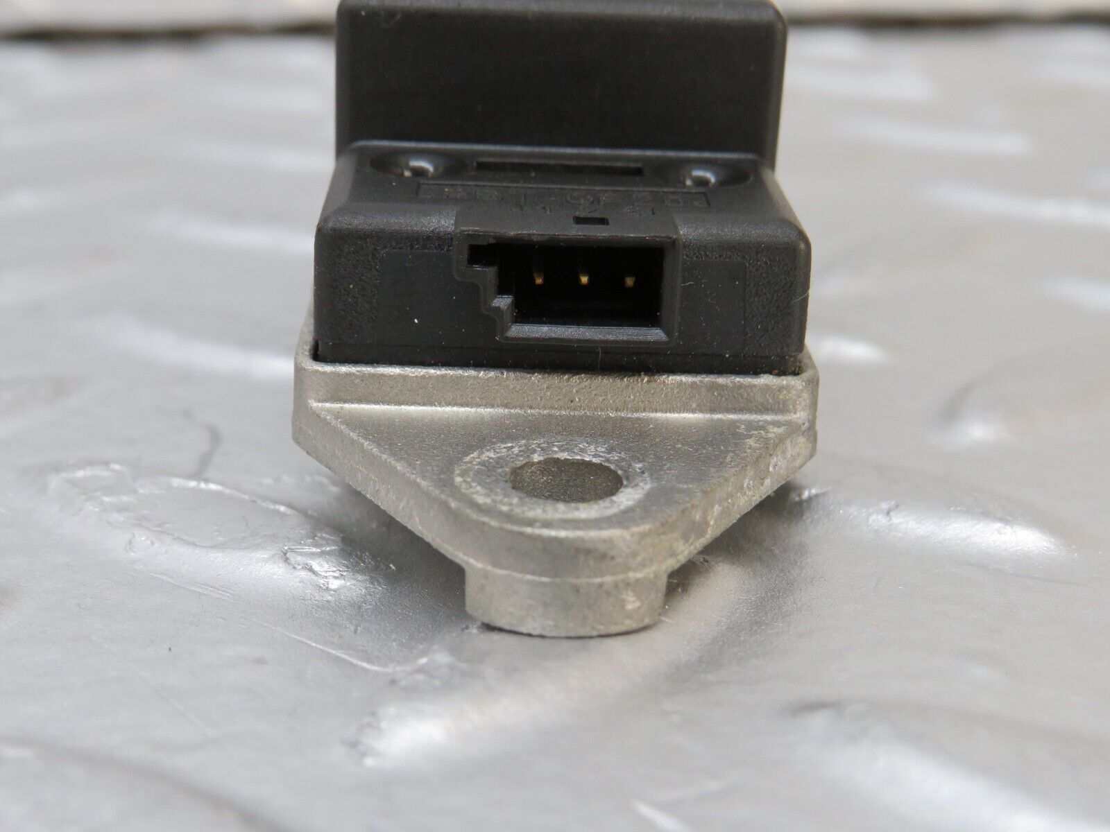 34880 Mercedes-Benz W210 320E Airbag Crash Sensor 0018205626