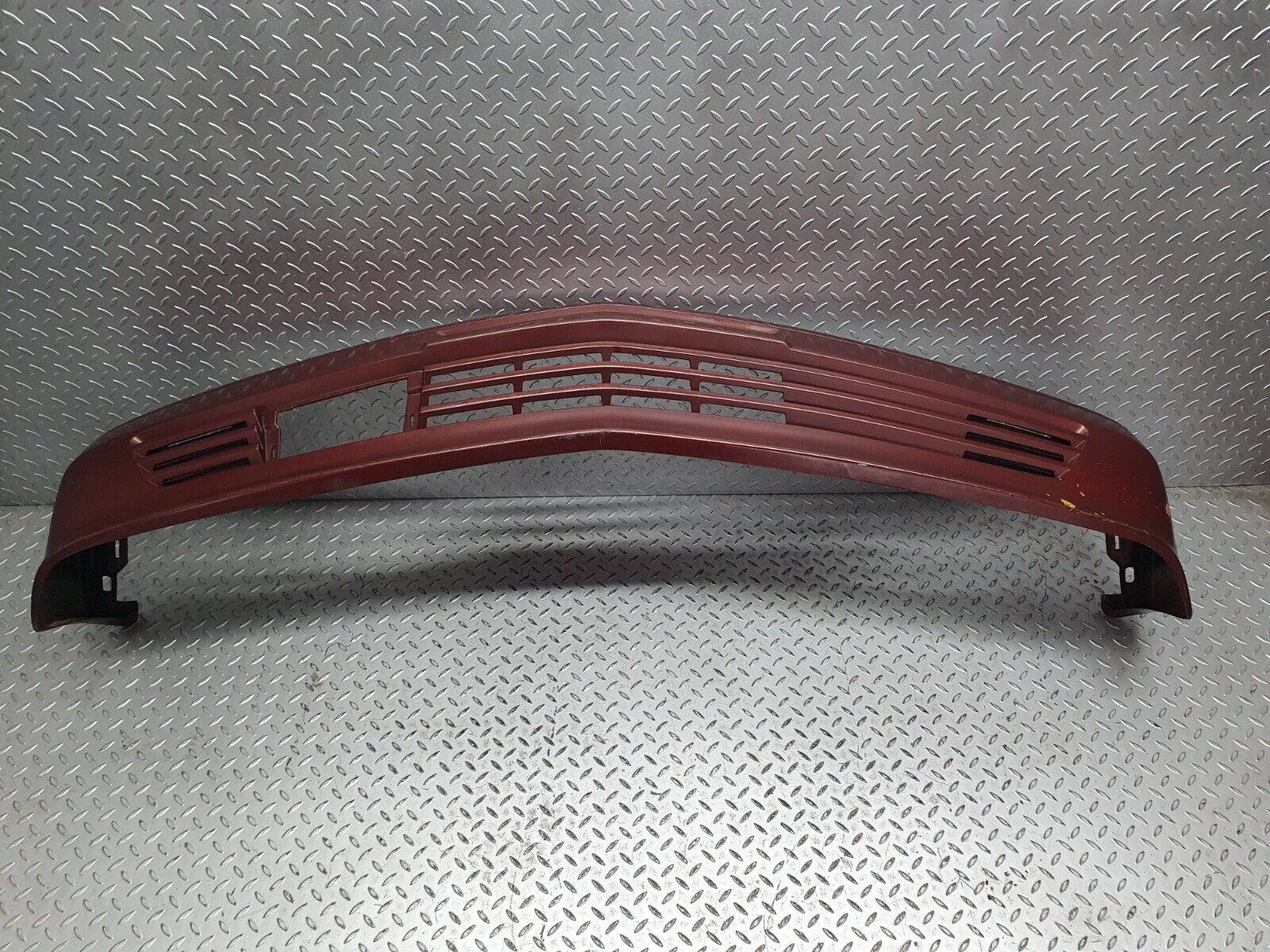 41276 Mercedes-Benz W126 300SE Front Bumper 1268802440 1268800205