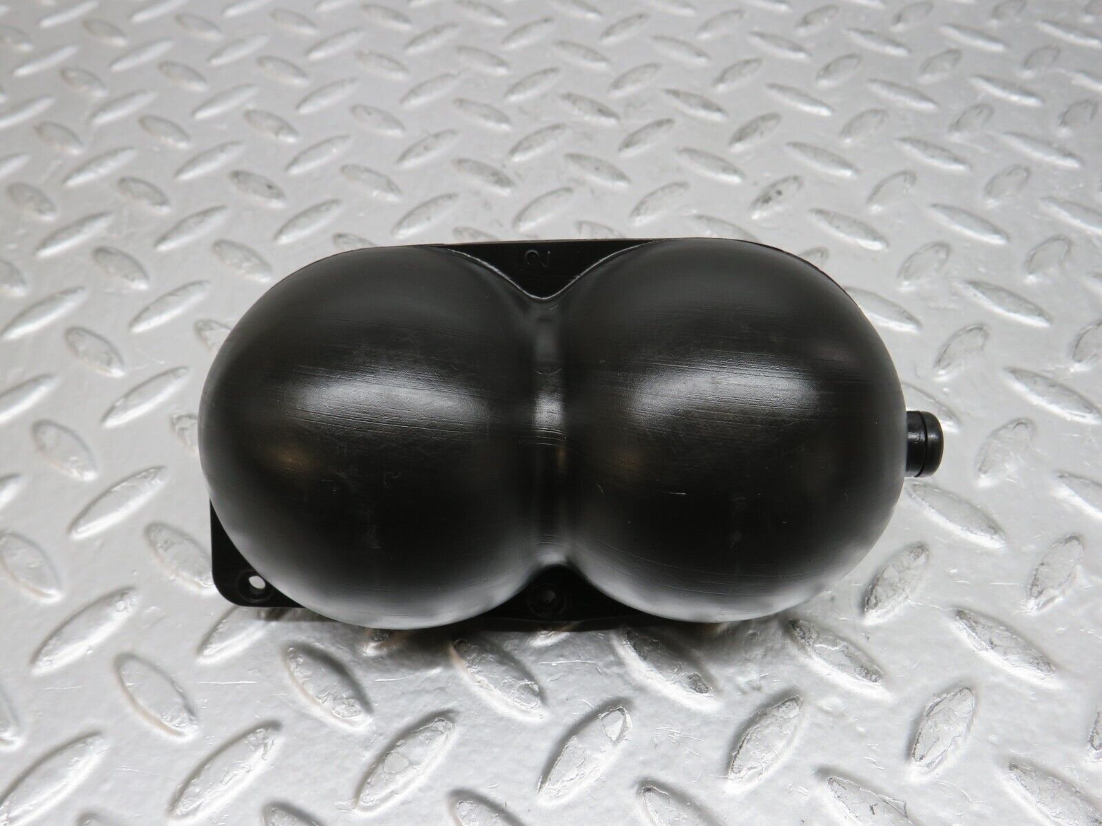 29367 Mercedes-Benz W124 230E Vacuum Reservoir Tank