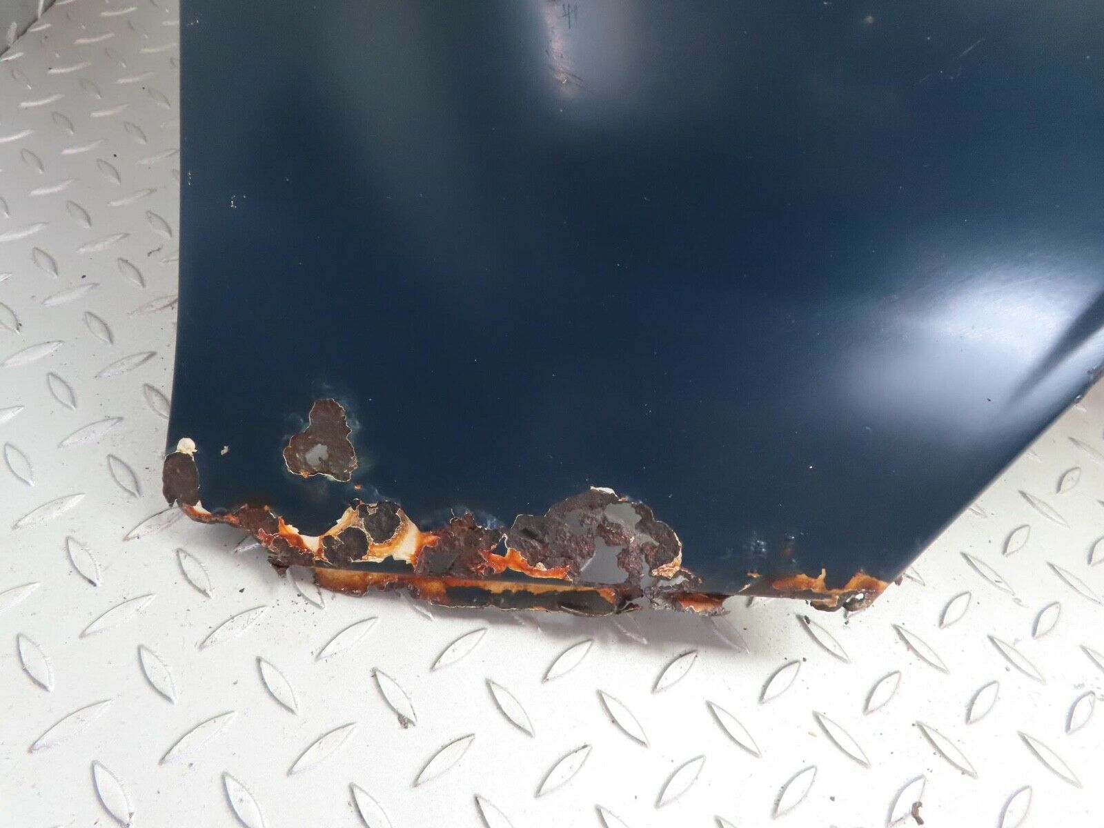 12845 Mercedes-Benz W111 220SE Front Right Wing Fender