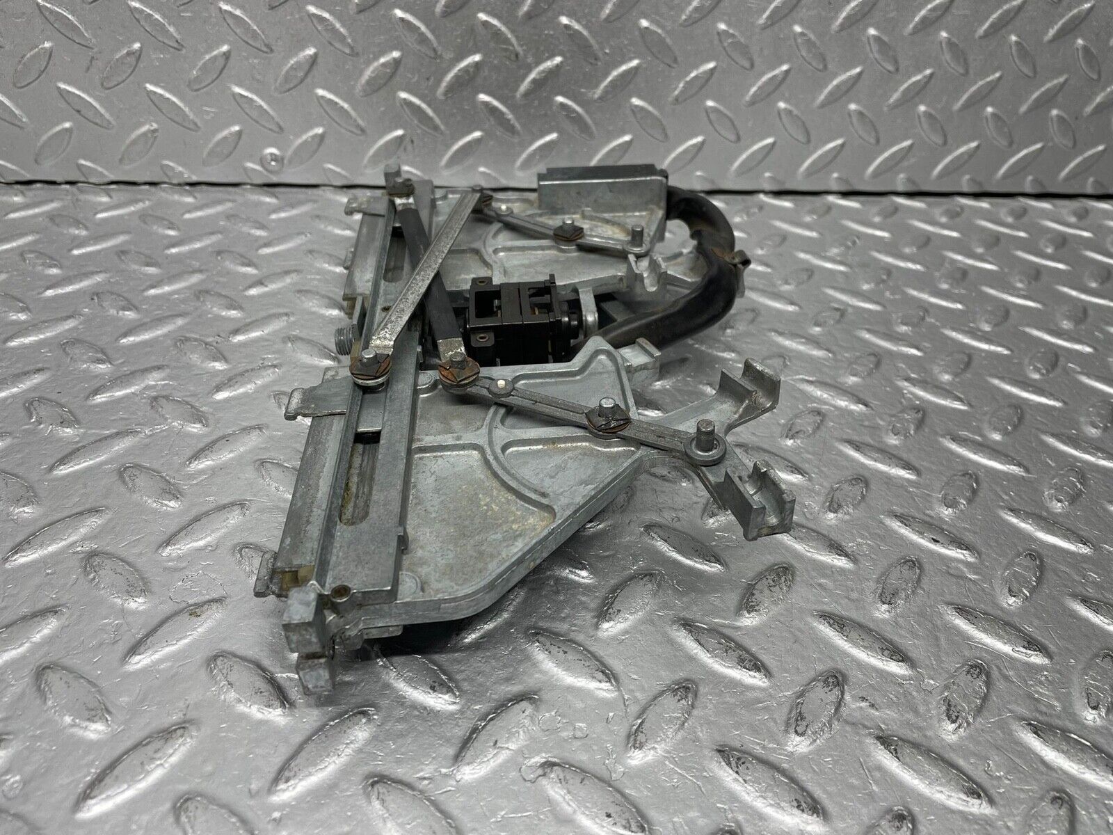 7875 Mercedes-Benz W115 220D Heater Control Switch 1158300485