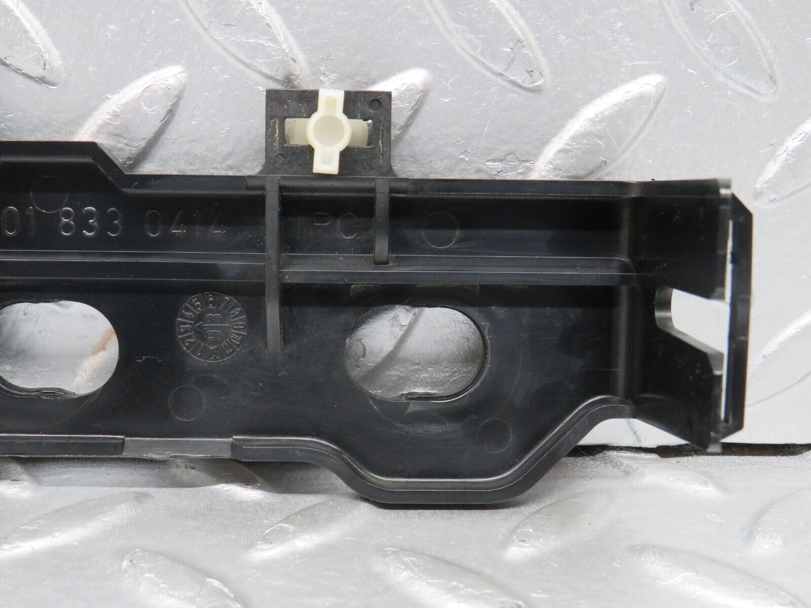 31731 Mercedes-Benz W201 190LE 1.8L Heater Control Switch Holder Panel 2018330414