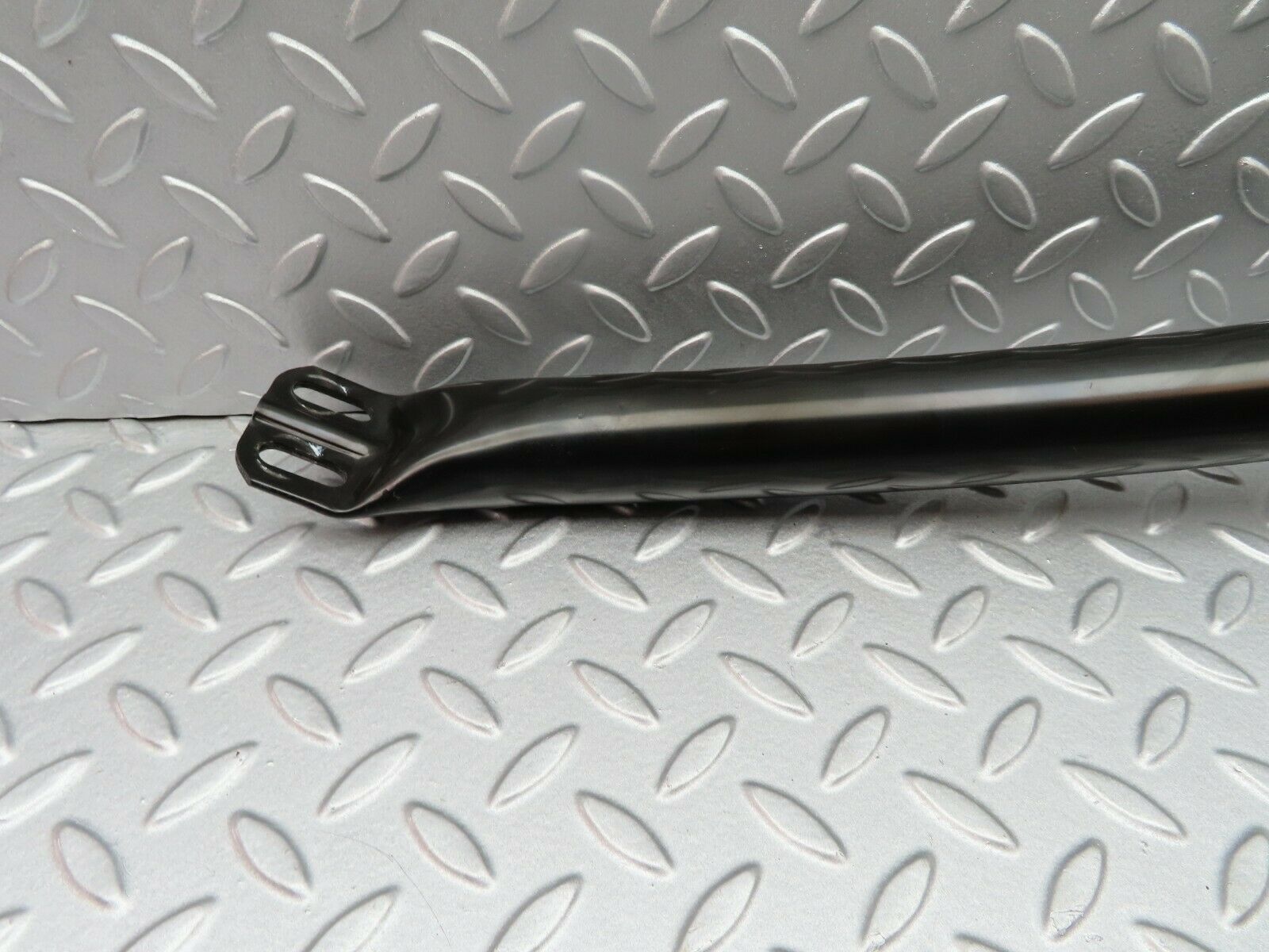 5364 Mercedes-Benz W124 230E Dashboard Bracket