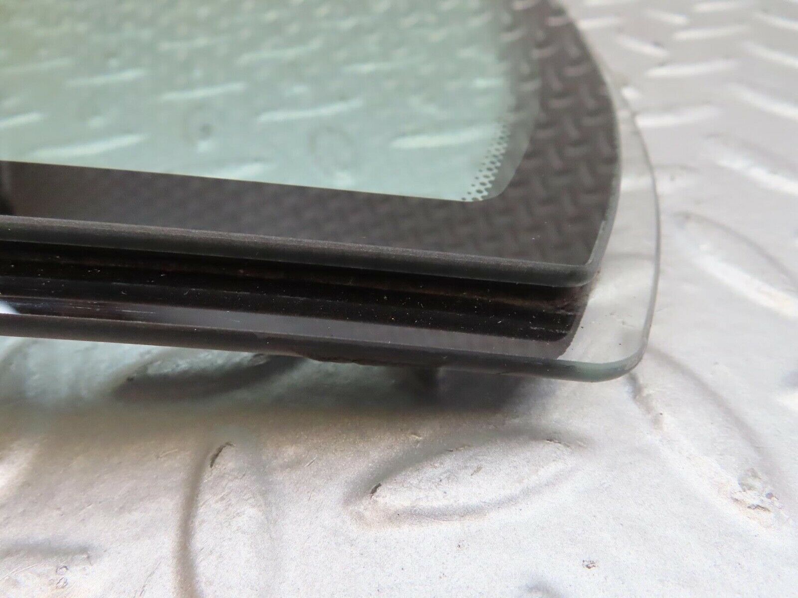 15167 Mercedes-Benz W140 S320 Rear Left Door Double Window Glass