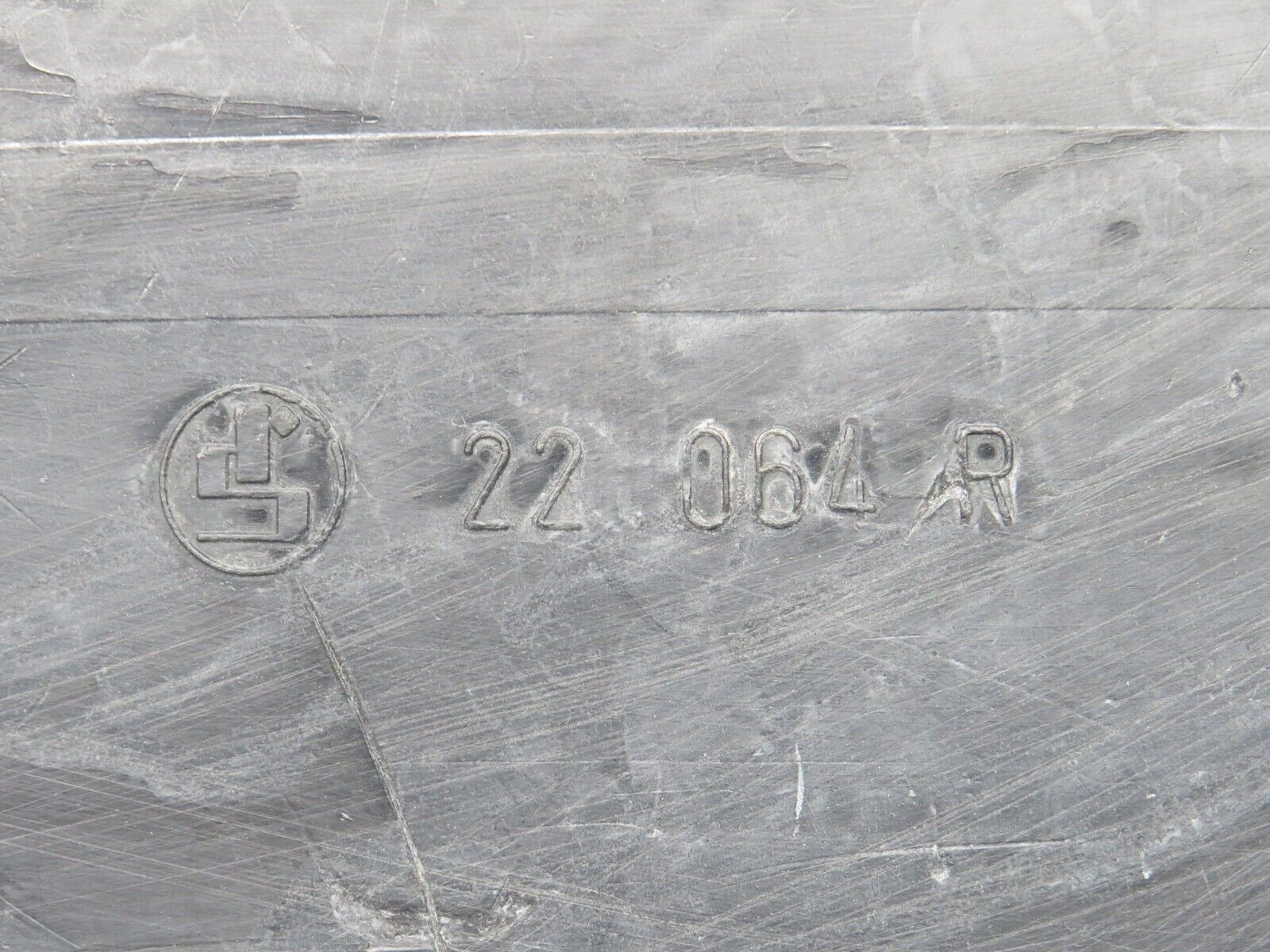 0105 Mercedes-Benz W123 Tail Light Bulb Holder Right Side 22064R