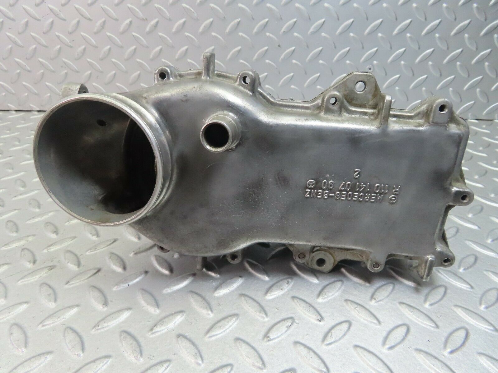 8818 Mercedes-Benz W123 Air Flow Mass Meter Sensor Bosch 0438120032