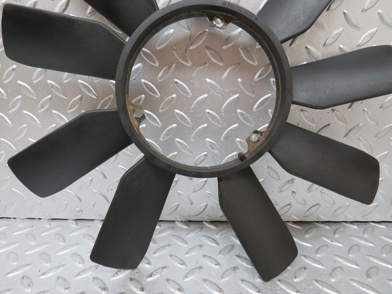 26646 Mercedes-Benz C124 220CE Coupe Engine Cooling Fan 6032000523