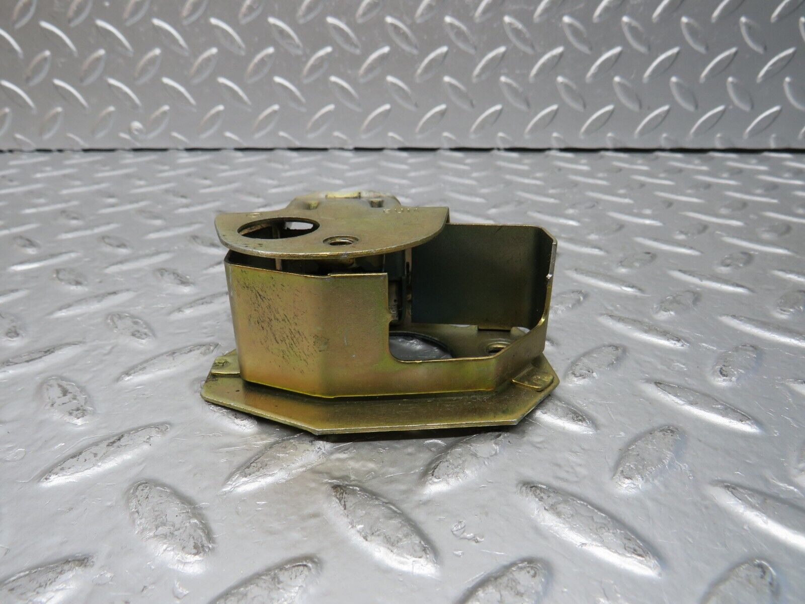 29699 Mercedes-Benz W123 230E Trunk Lock