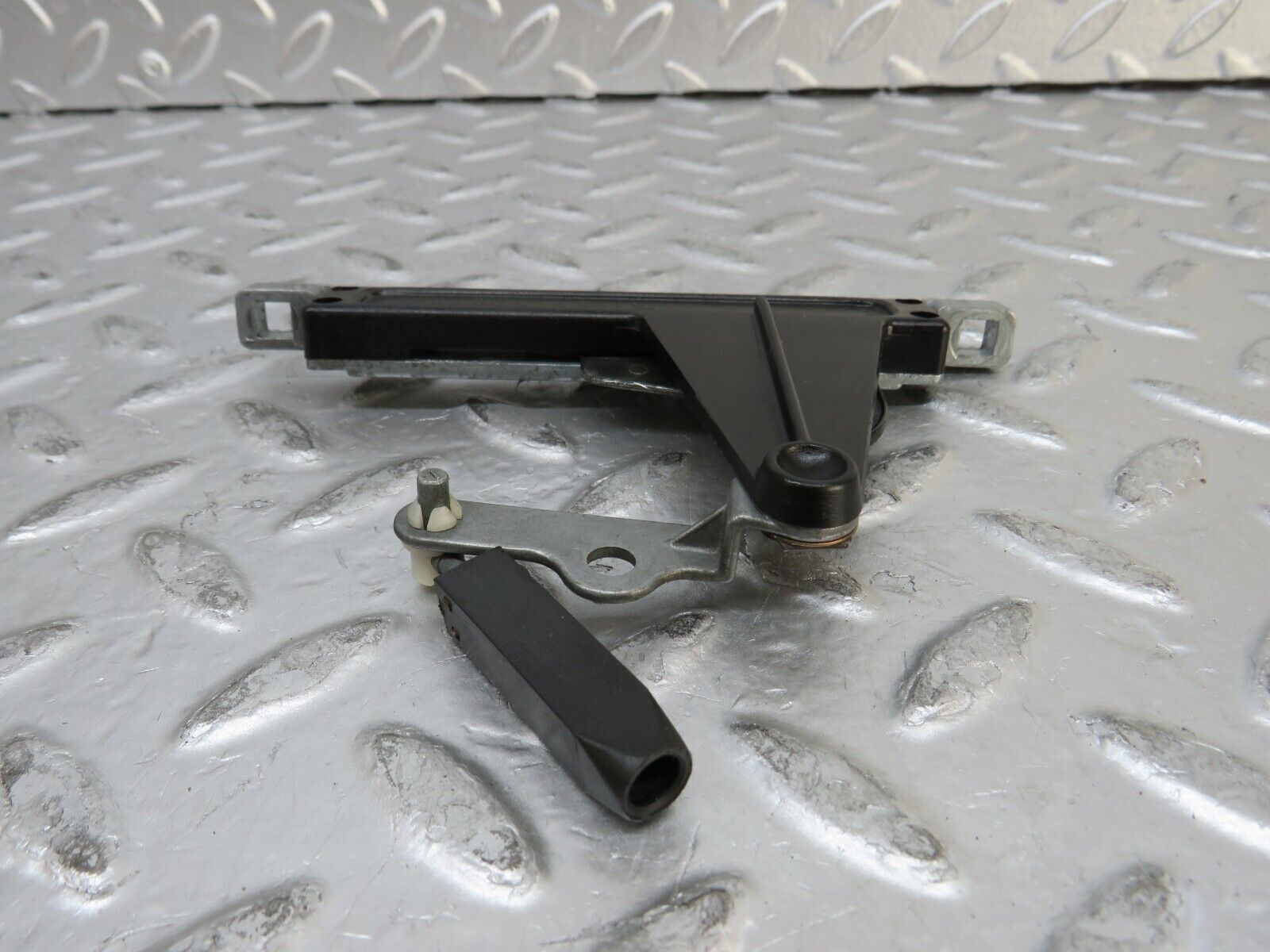 26918 Mercedes-Benz W123 240D Heater Control Switch 1238300085