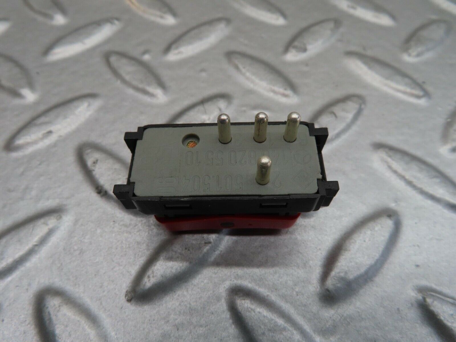 15212 Mercedes-Benz W140 S320 Hazard Warning Light Switch 1408205510