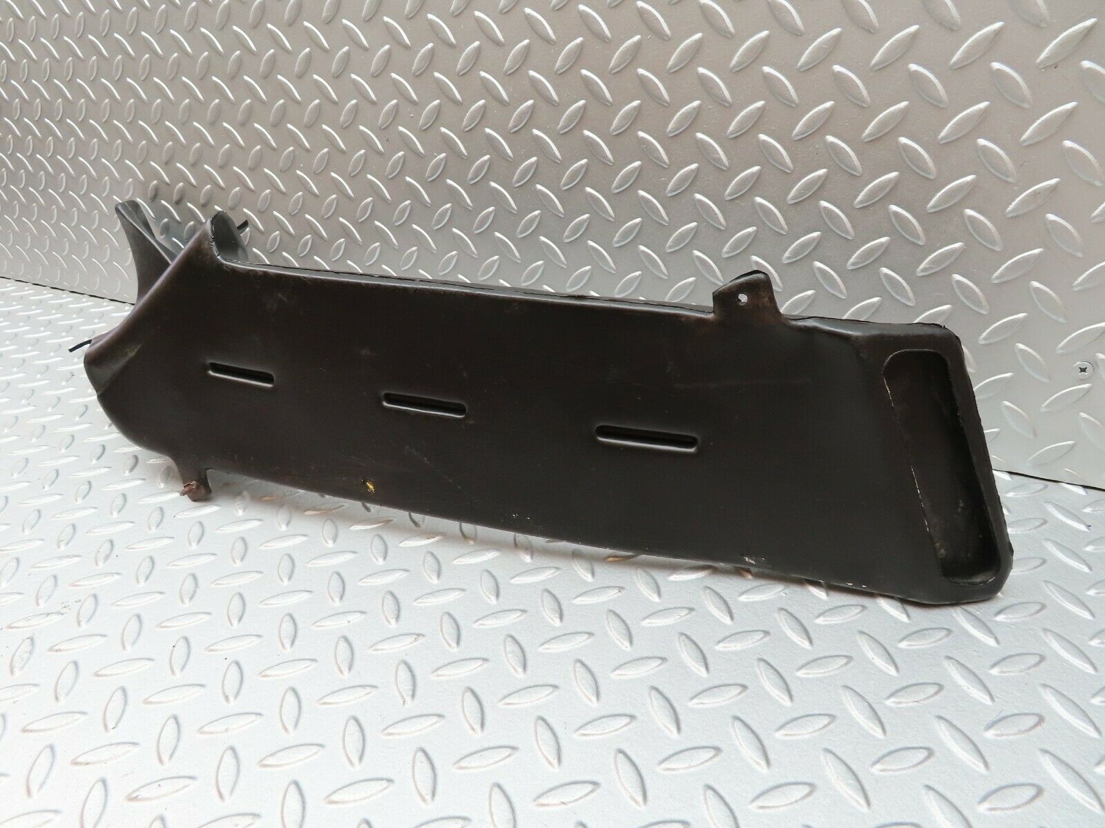 4606 Mercedes-Benz W114 280CE Coupe Air Duct Heater Ventilation R 1158310245