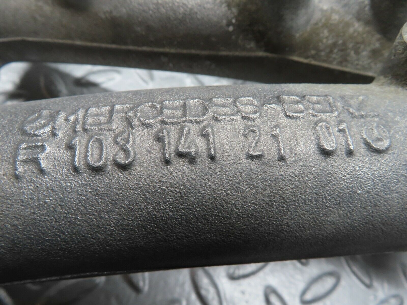 20158 Mercedes-Benz R129 300SL Coupe Intake Manifold 1031412101