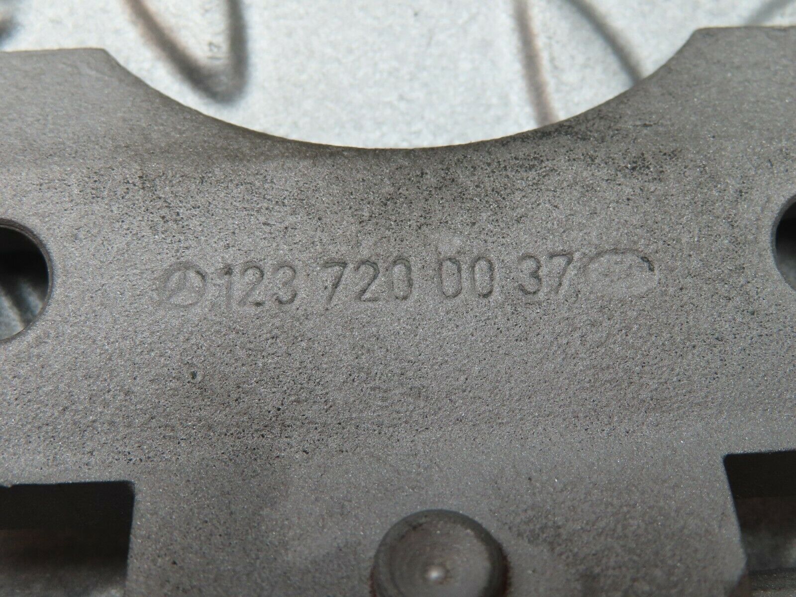 4158 Mercedes-Benz C123 230CE Coupe Door Hinge 1237200037