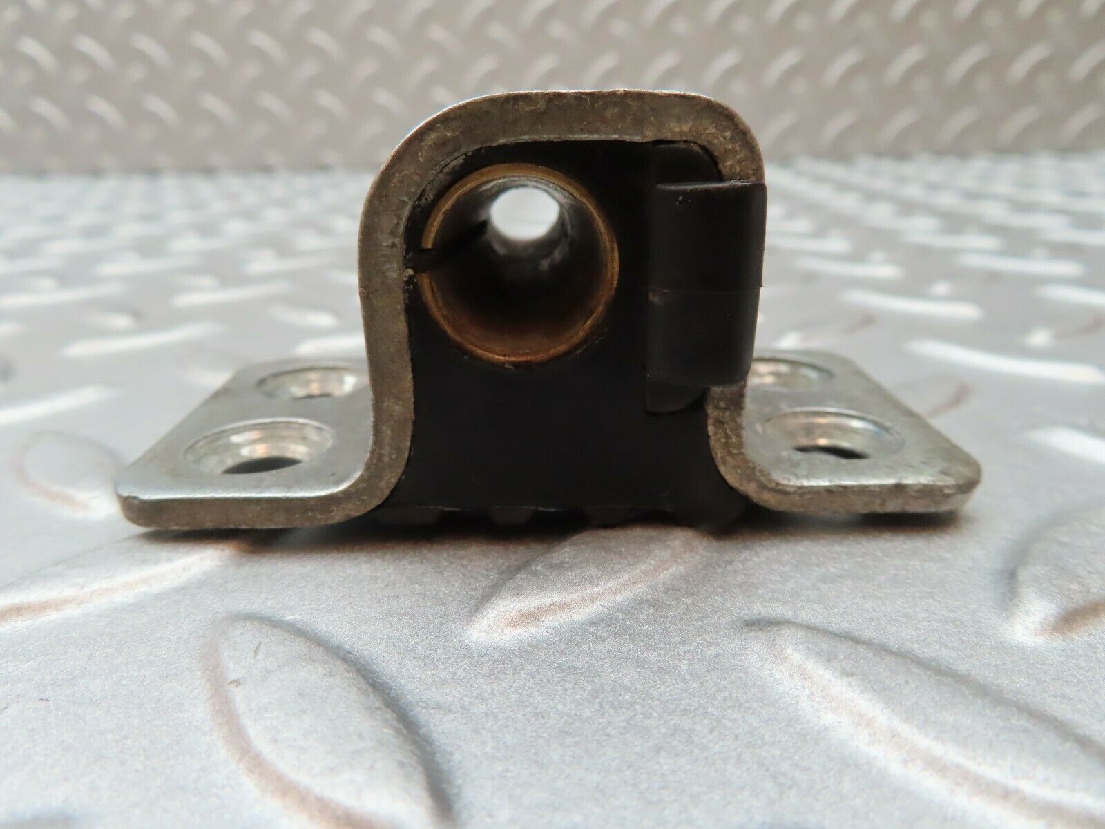 4492 Mercedes-Benz W123 230E Door Lock Latch Right Side