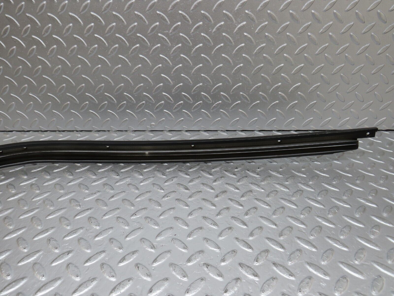 34459 Mercedes-Benz C126 380SEC Coupe Roof Trim Left Side