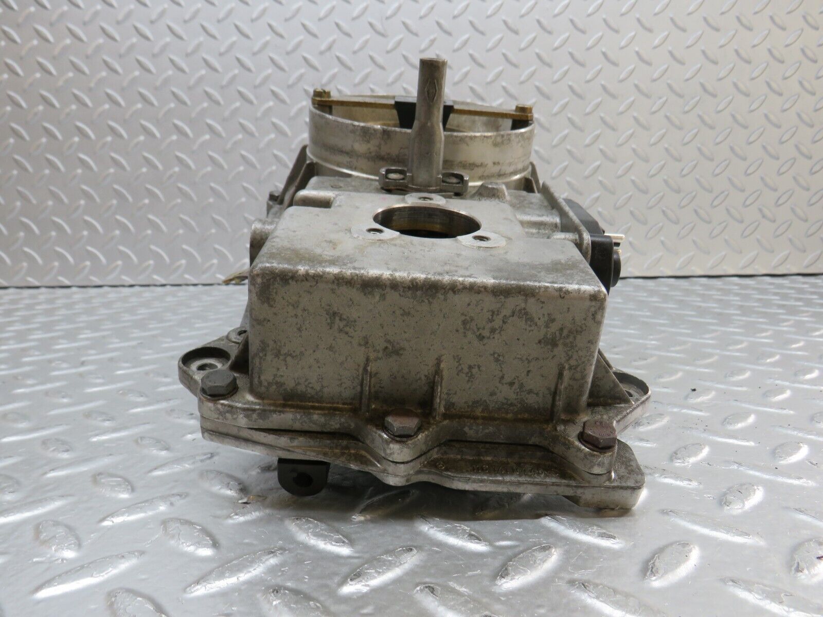 37118 Mercedes-Benz C126 420SEC Coupe Air Flow Mass Meter Sensor 0438121037