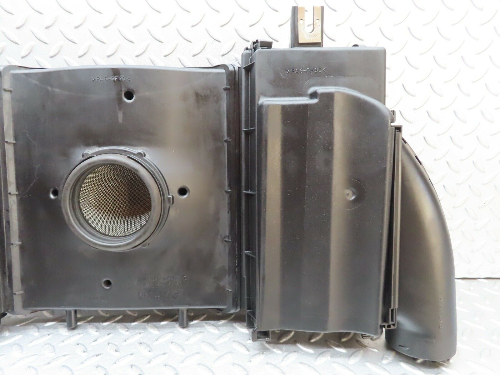 19314 Mercedes-Benz C140 CL420 Coupe Air Filter Box With Brand New Air Filter