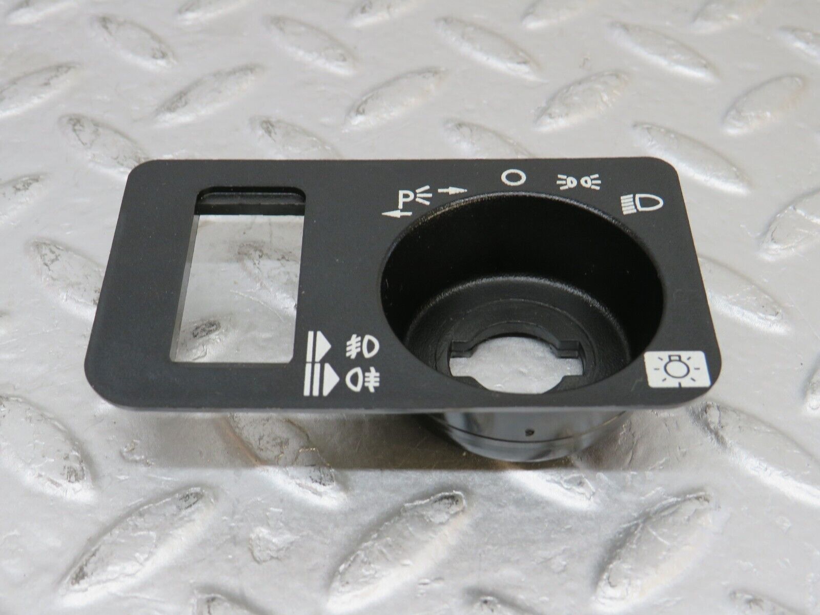 36744 Mercedes-Benz W201 190E 2.0L Headlight Switch Surround 2016890280