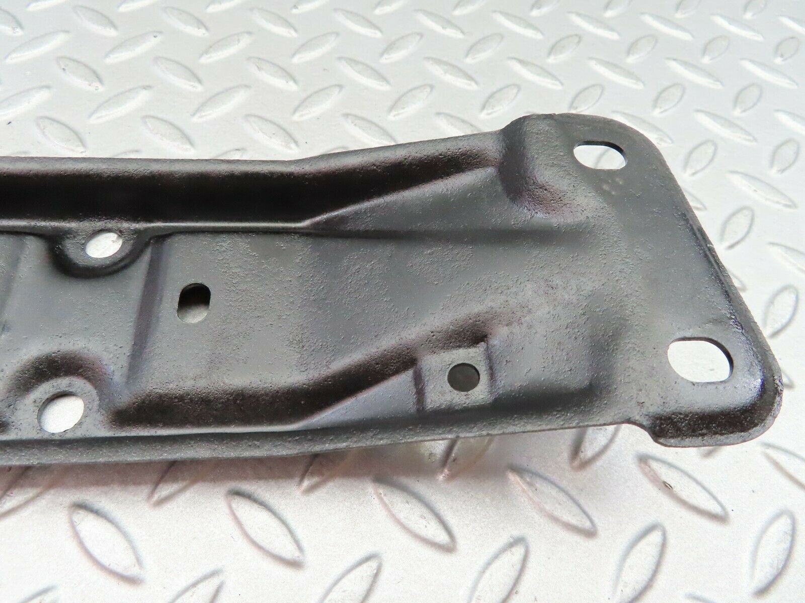6345 Mercedes-Benz W126 380SE Gearbox Mount Bracket Holder