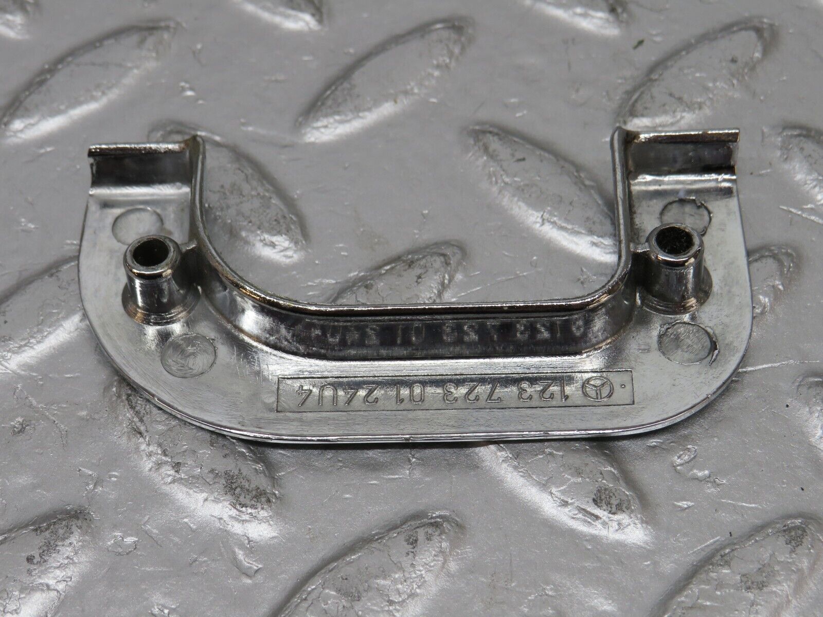 34316 Mercedes-Benz C126 380SEC Left Interior Chrome Door Latch 1237230124