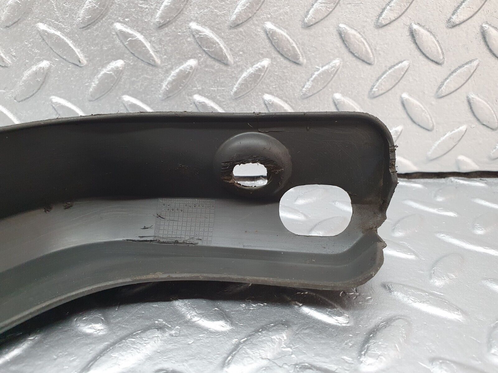 41551 Mercedes-Benz W124 200E Fender Wing Lower Moulding Trim Left Side 1248840131