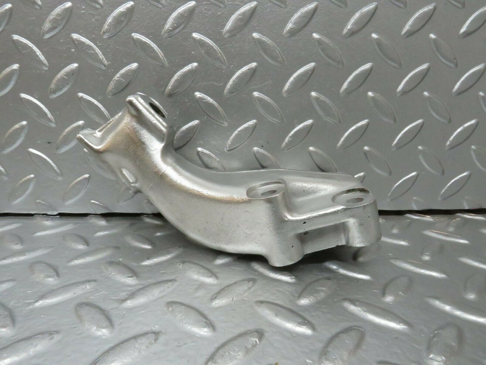 23894 Mercedes-Benz C107 450SLC Engine Mount Bracket Right Side 1162234704