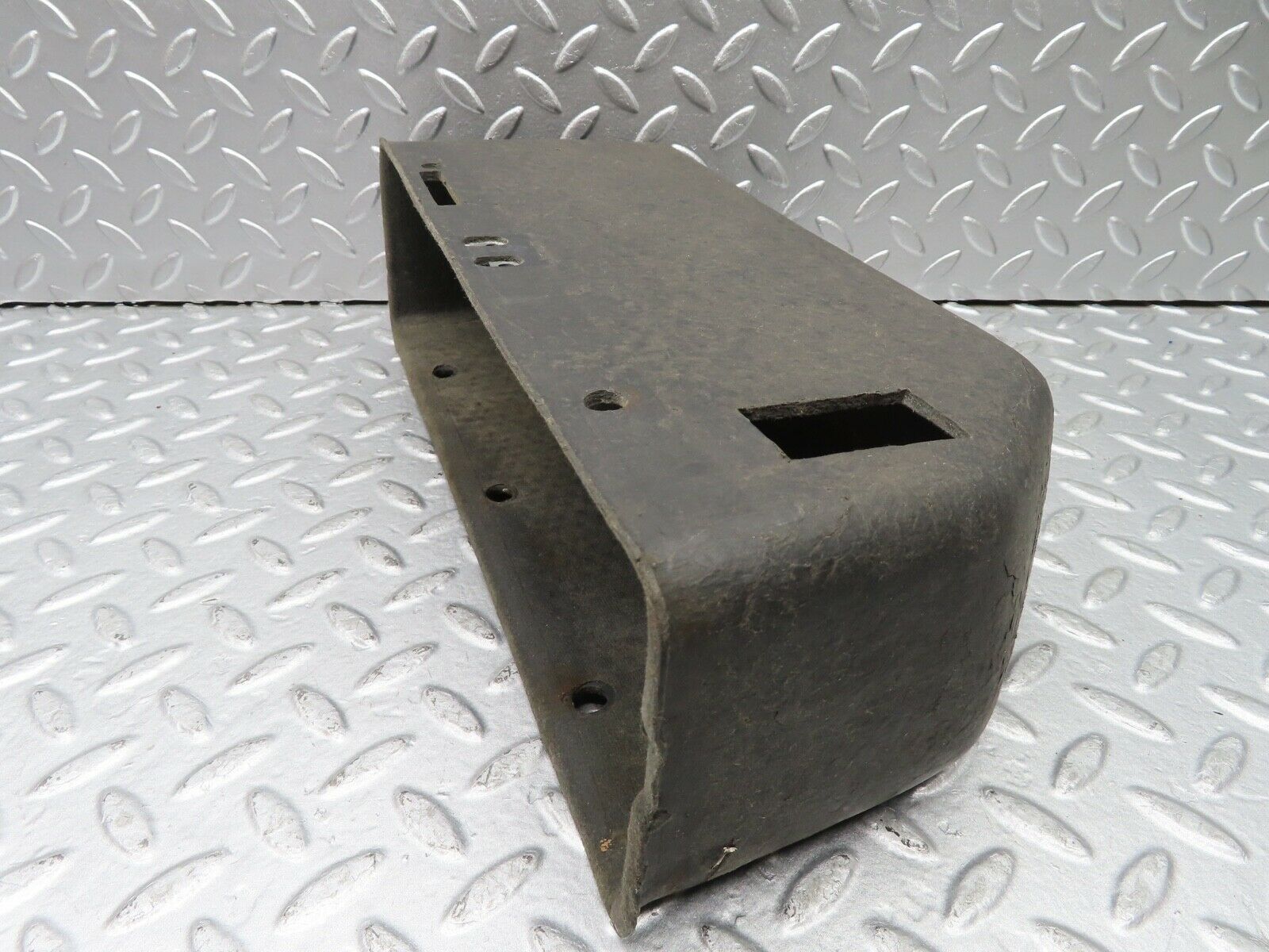 20270 Mercedes-Benz W114 280CE Coupe Glove Box