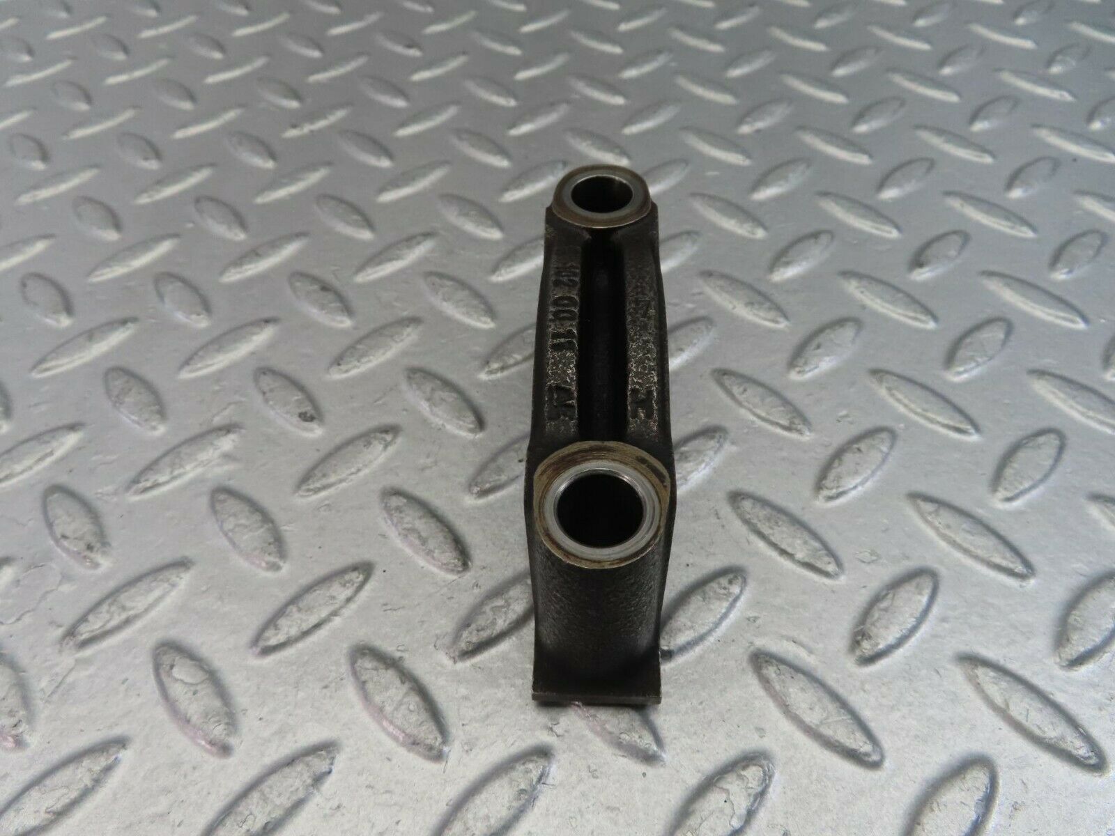 10127 Mercedes-Benz C123 230CE Coupe Crankshaft Bearing Holder Block 1020011