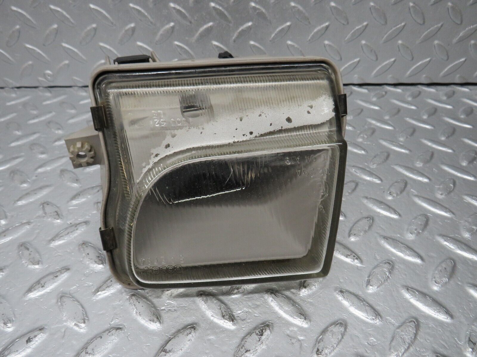 39611 Mercedes-Benz R129 320SL Coupe Front Left Fog Light Bosch 1305621696 1305230160 1305219028