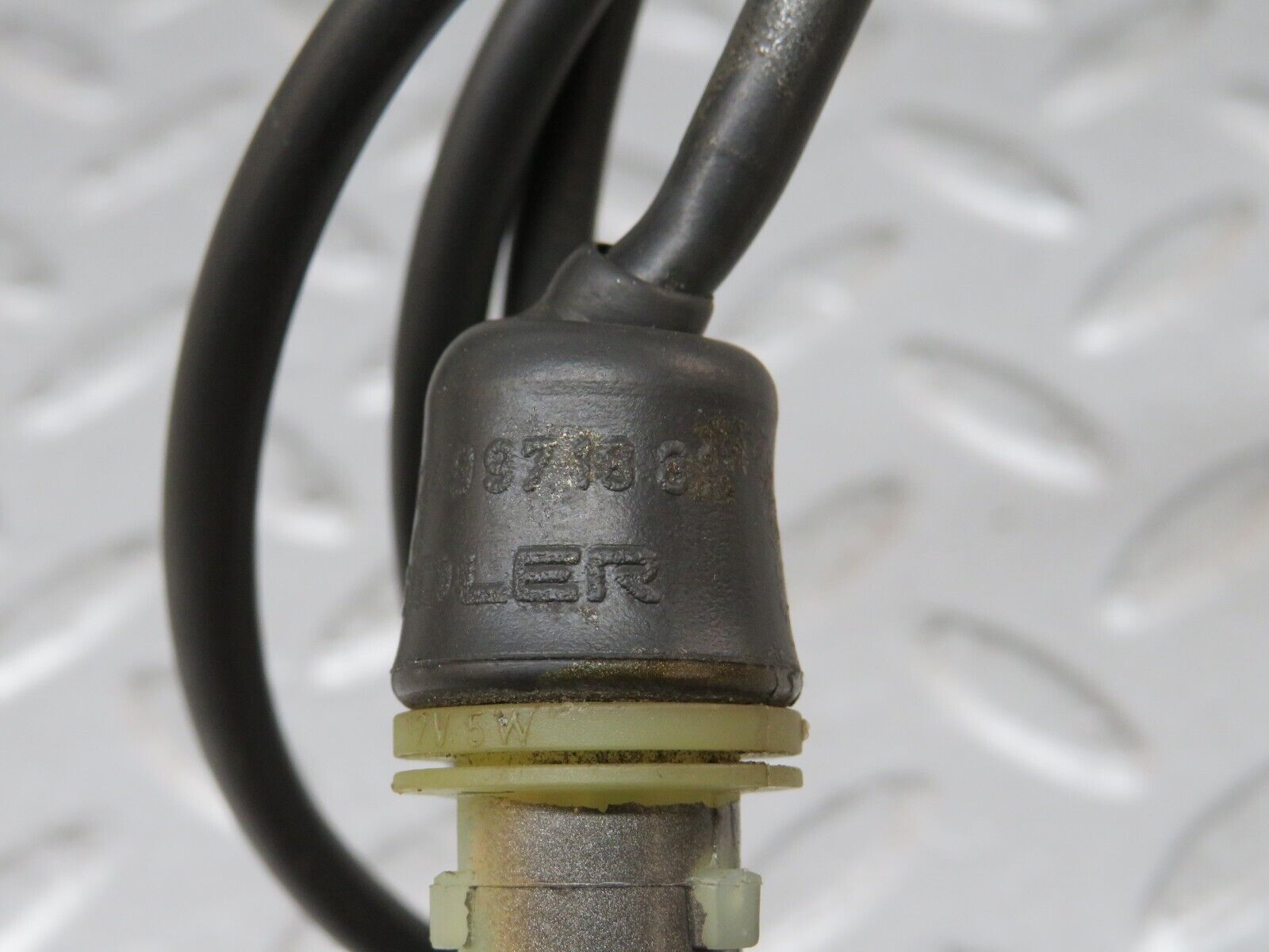 36268 Mercedes-Benz W126 420SE Front Wing Indicator Wire Cable 1249971881