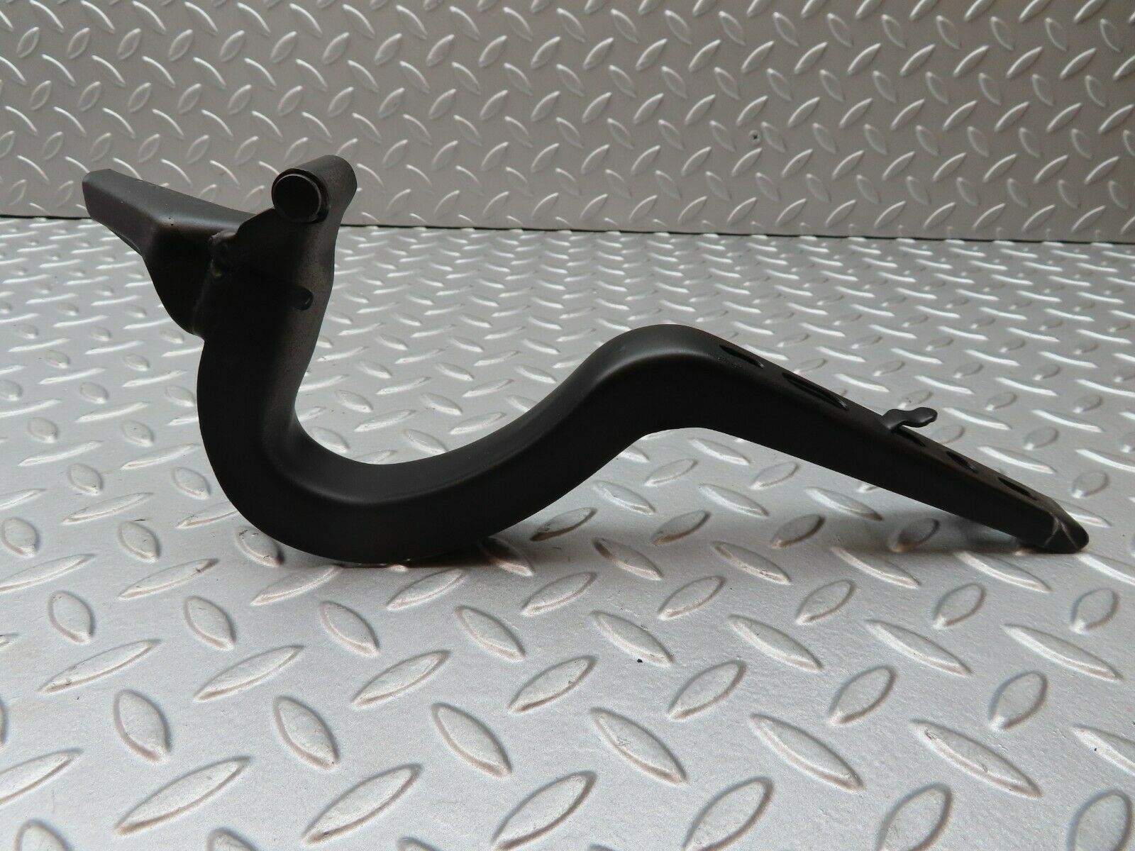 4240 Mercedes-Benz V123 240D LWB Trunk Lid Hinge Right Side 1237500287