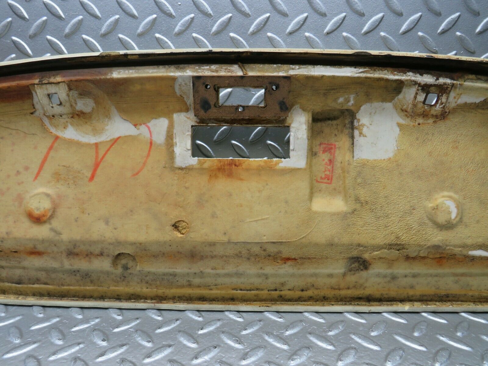 22661 Mercedes-Benz C107 450SLC Coupe Headlining Roof Panel Front Cream